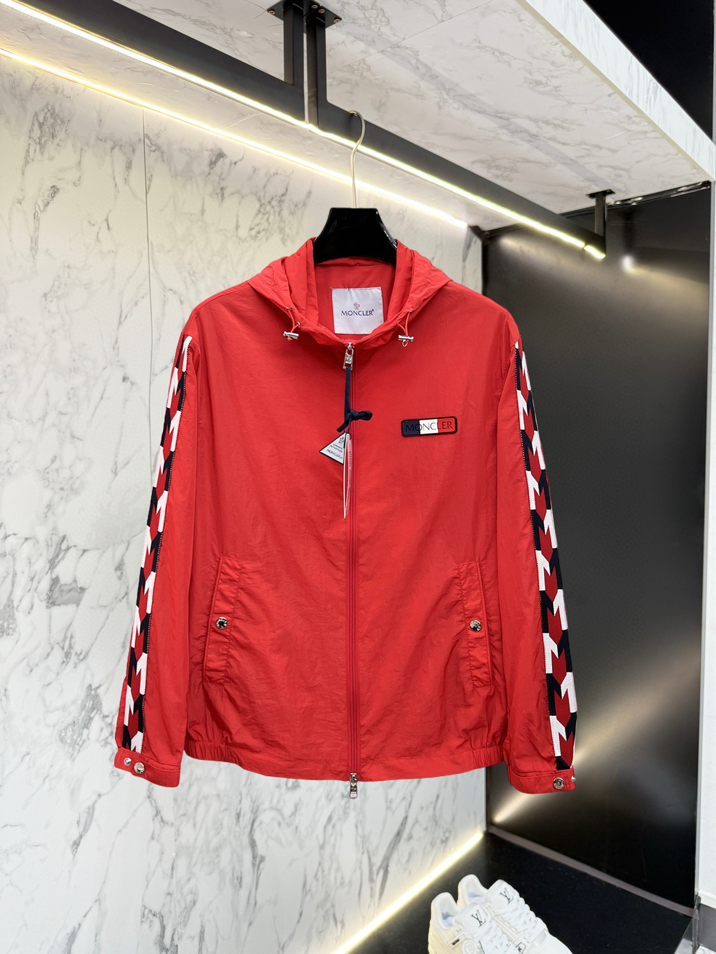 Moncler Jacket 03754