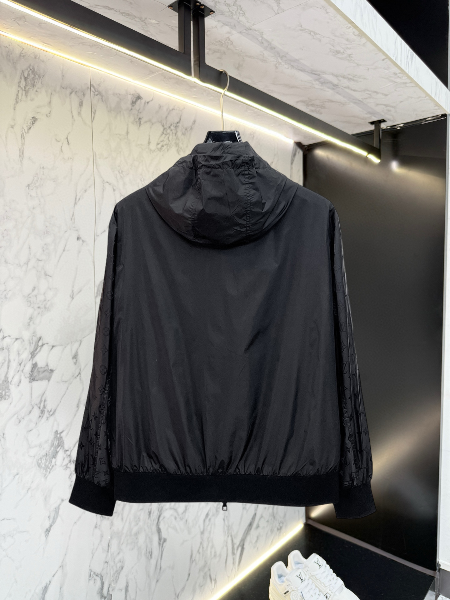 Alternative view of Louis Vuitton Jacket 03751