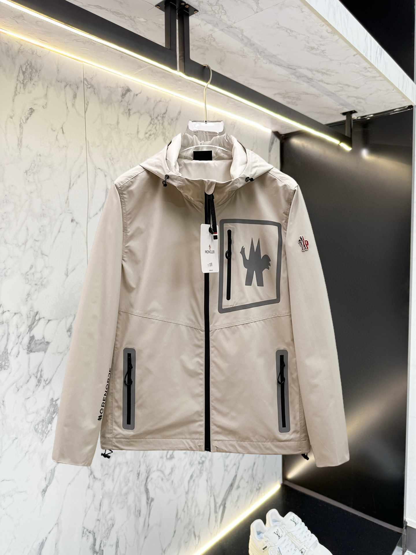 Moncler Jacket 03744