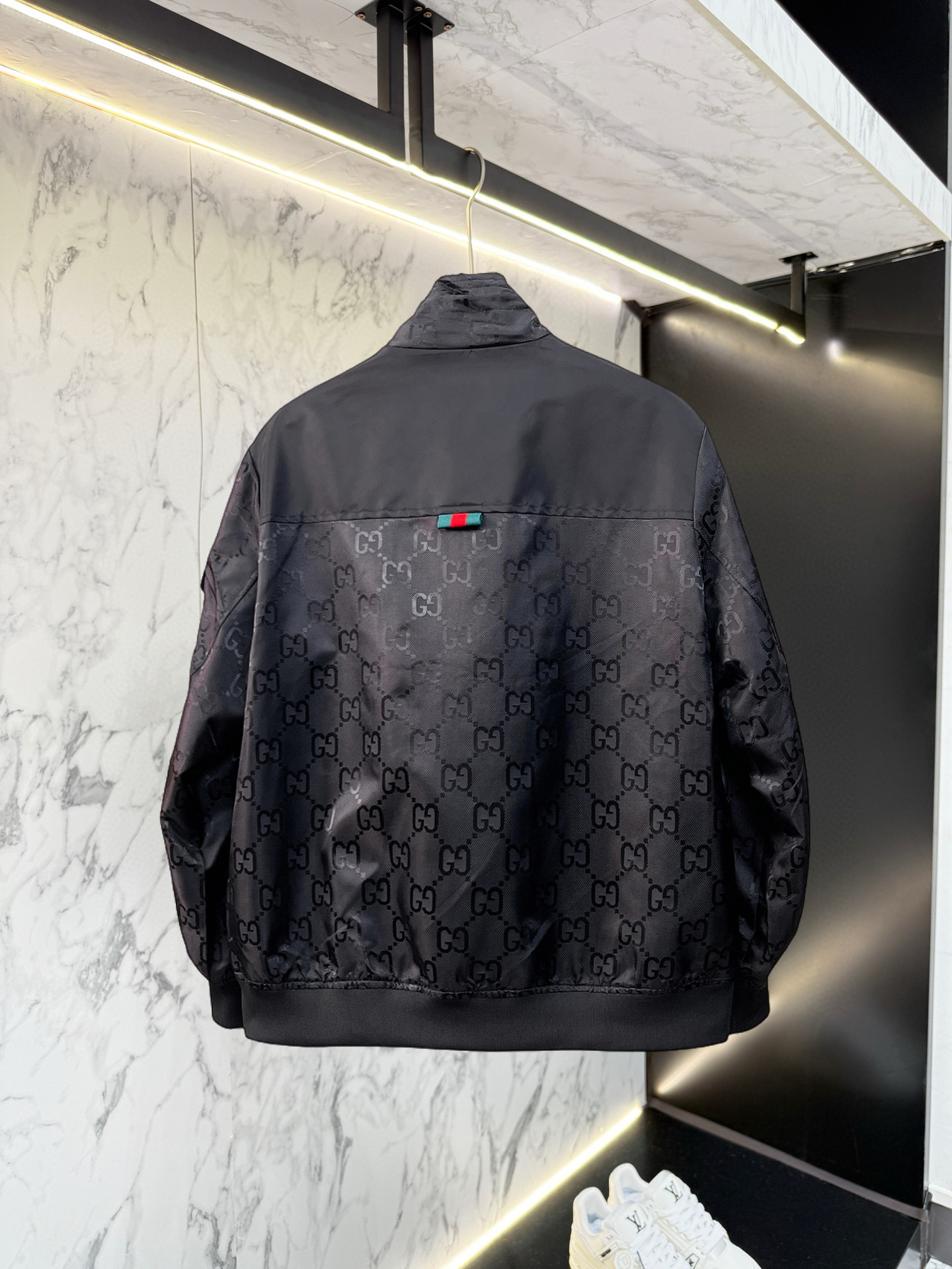 Alternative view of Jacket 03670