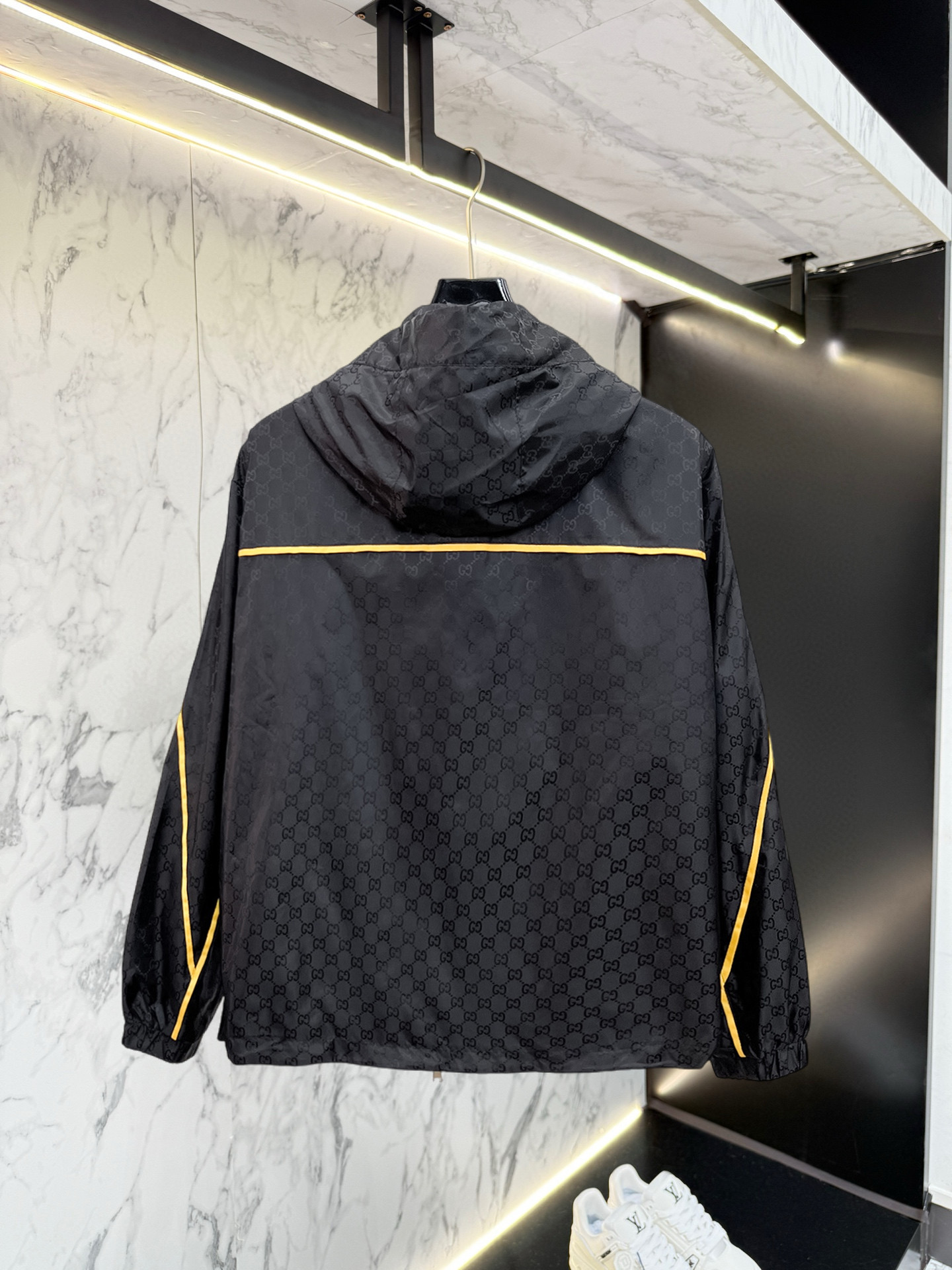 Alternative view of Jacket 03738