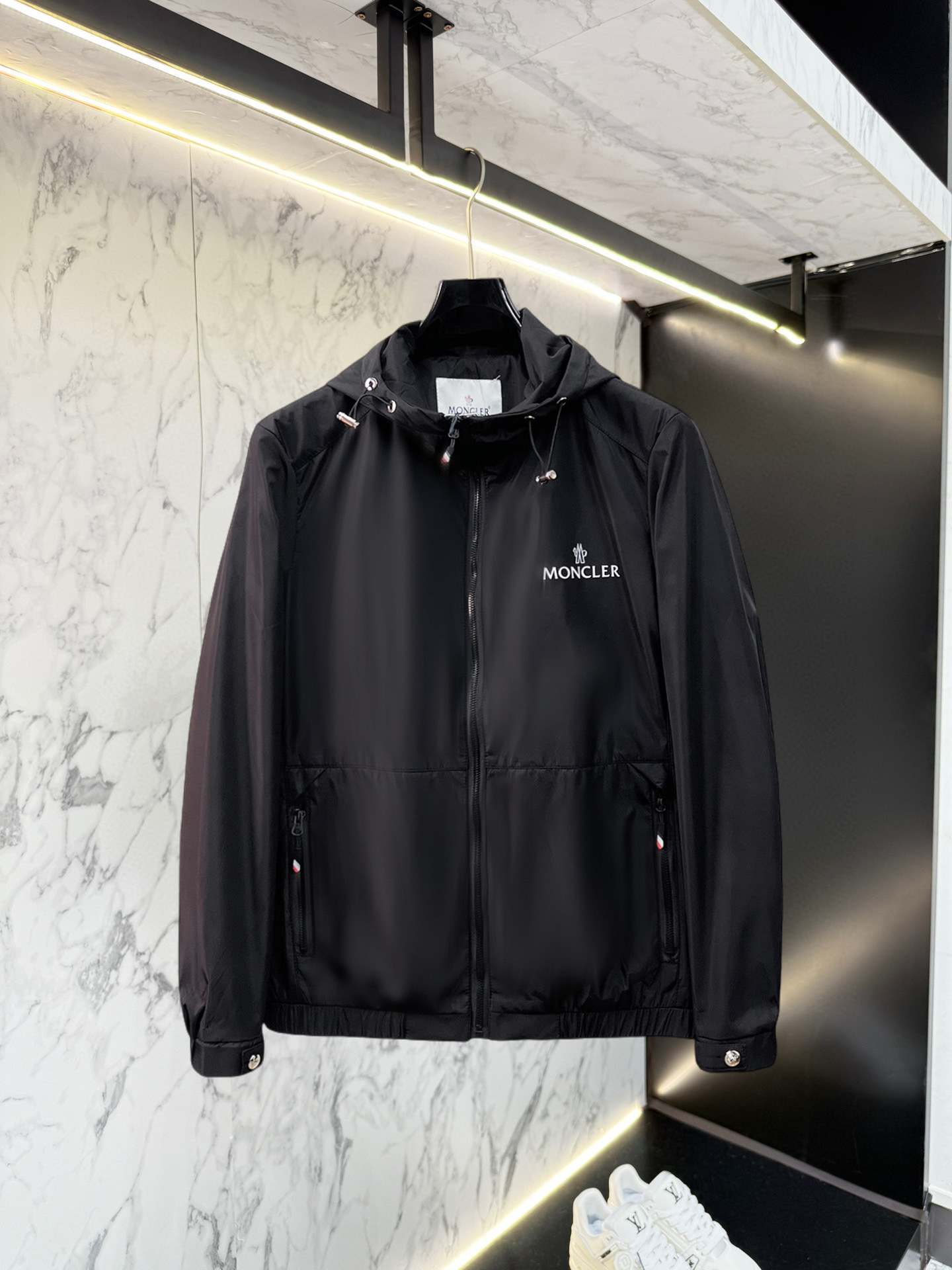 Moncler Jacket 03737