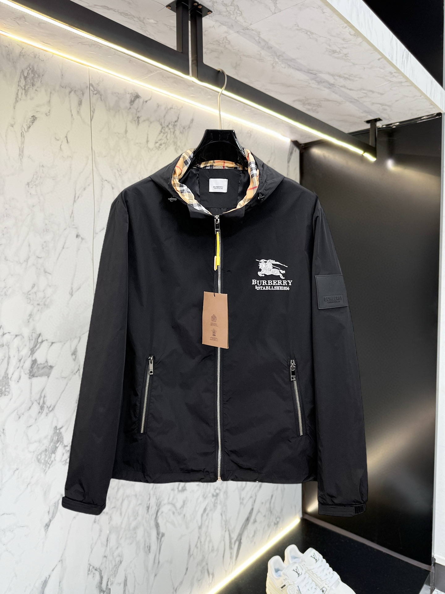 Burberry Jacket 03733