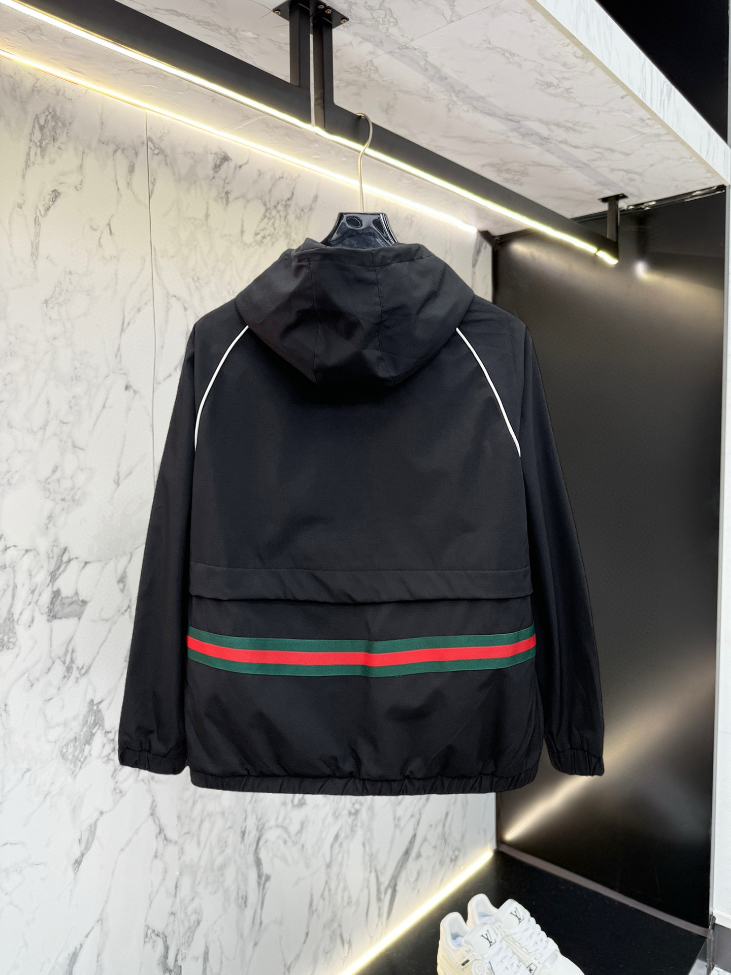 Alternative view of Jacket 03732