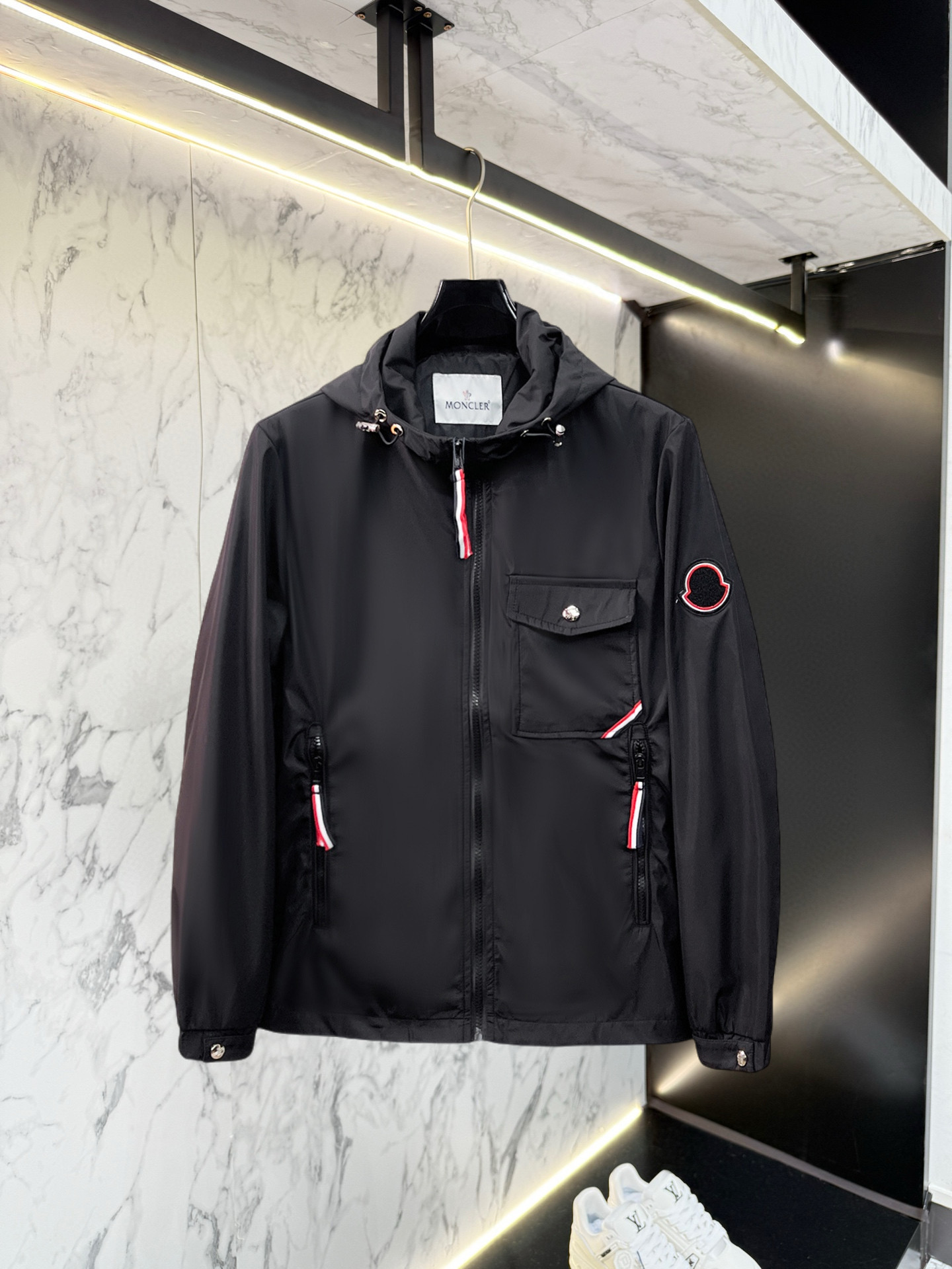 Moncler Jacket 03724