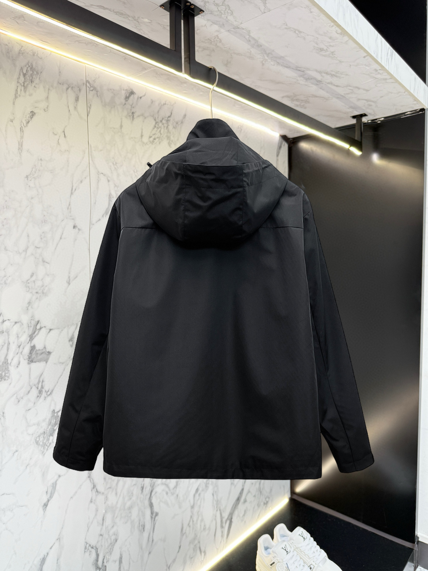 Alternative view of Jacket 03673