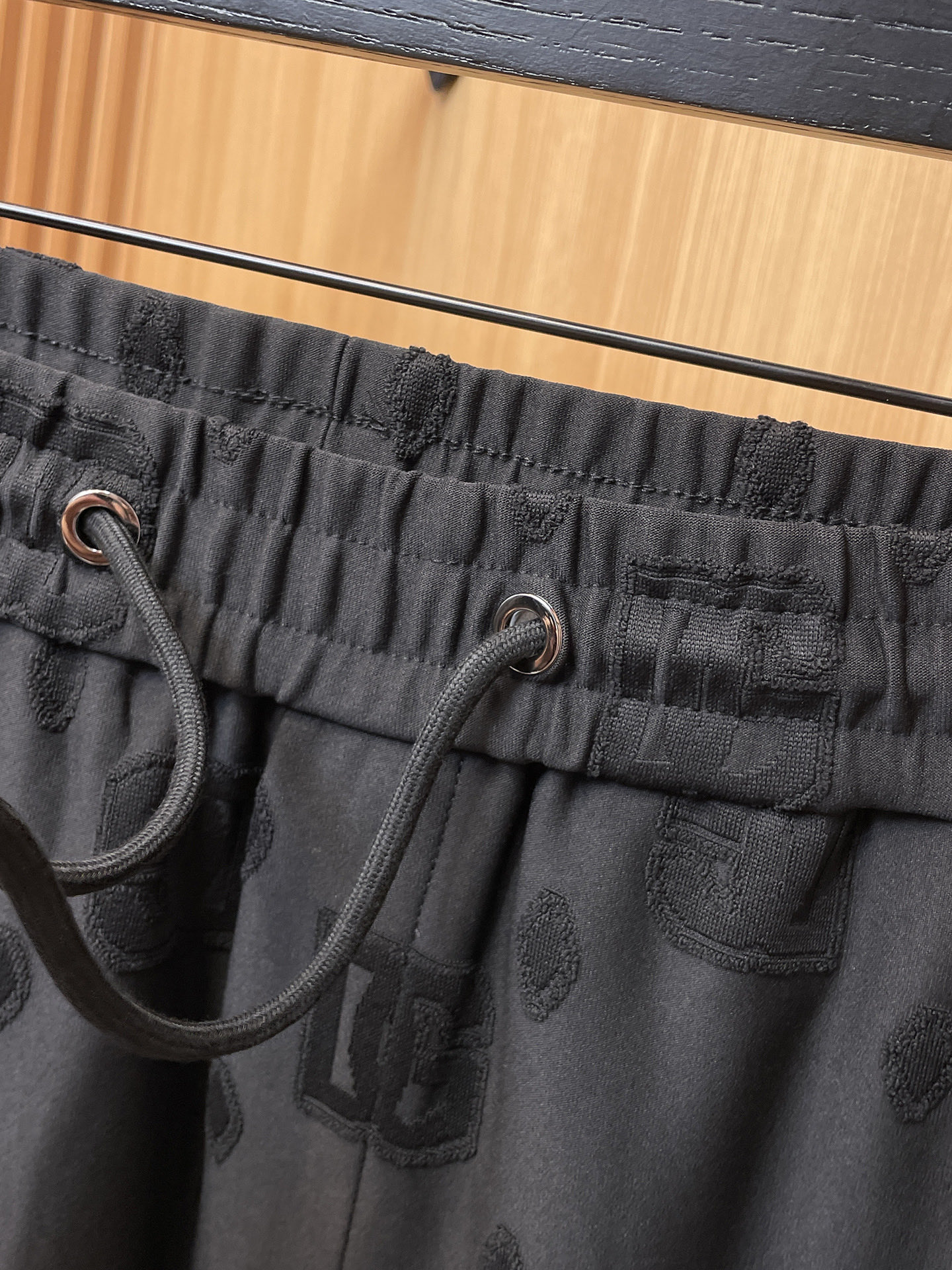 Pantalón de chándal Dolce & Gabbana con logo, colección 2025, máxima comodidad 6 i1756548077464 9750 0 4