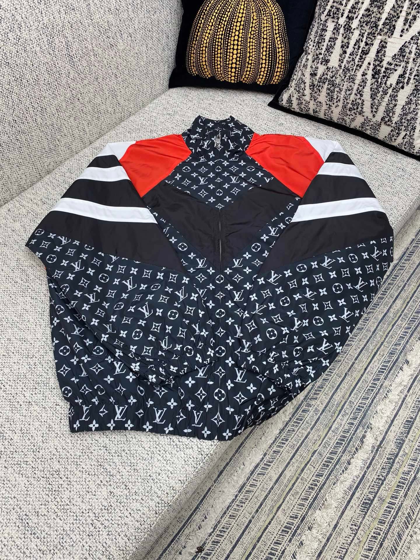 Louis Vuitton Jacket 07996