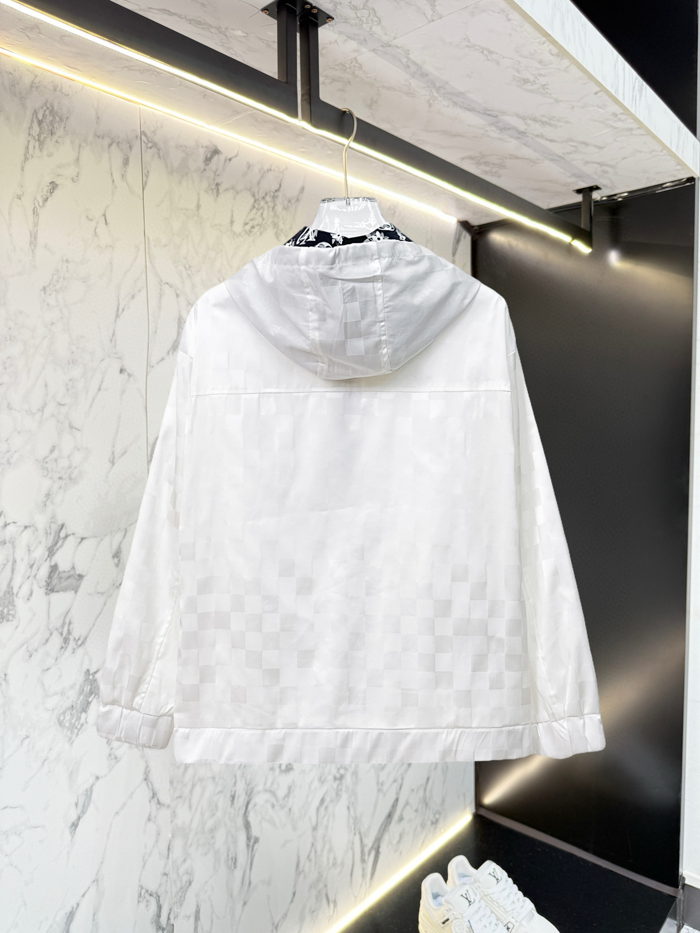 Alternative view of Louis Vuitton Jacket 03679