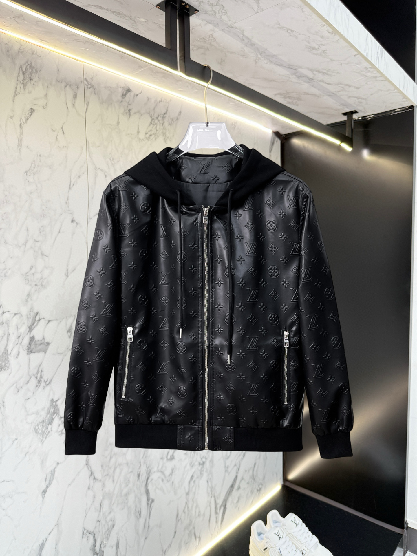 Louis Vuitton Leather Jacket 03668