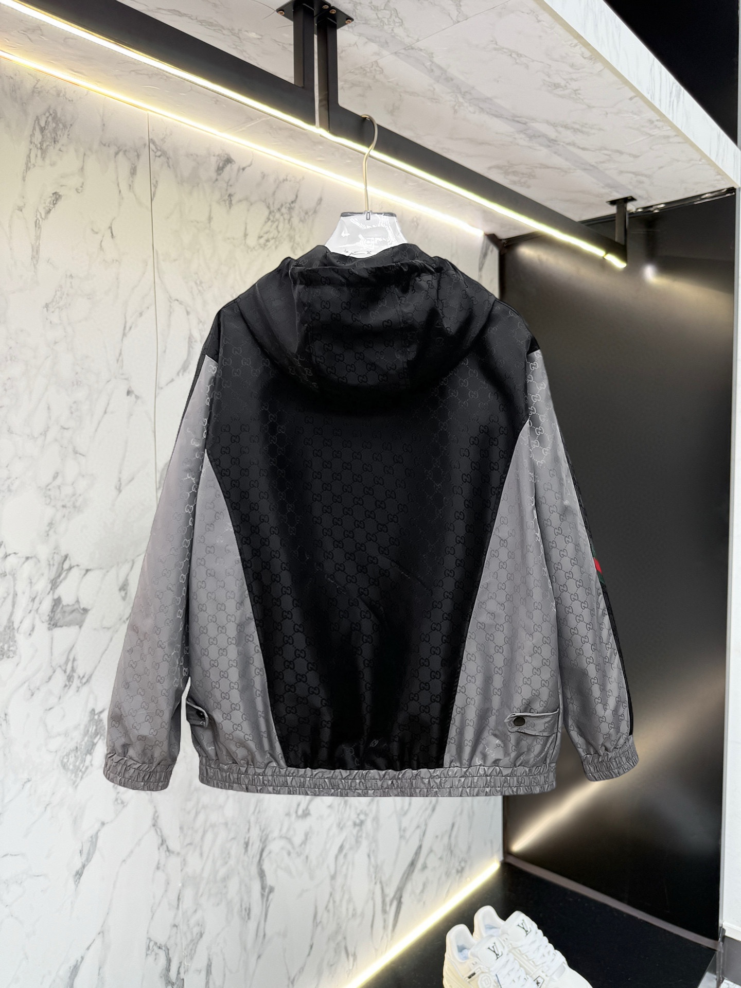 Alternative view of Jacket 03682