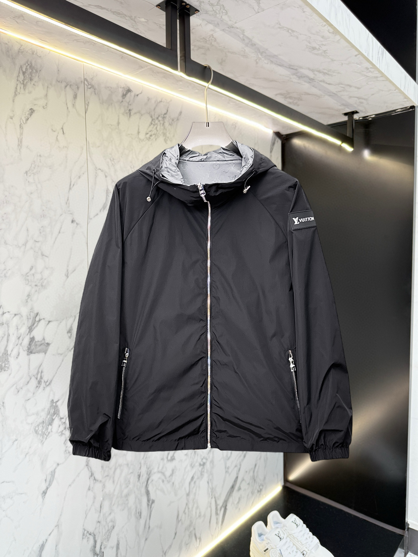 Alternative view of Louis Vuitton Jacket 03671
