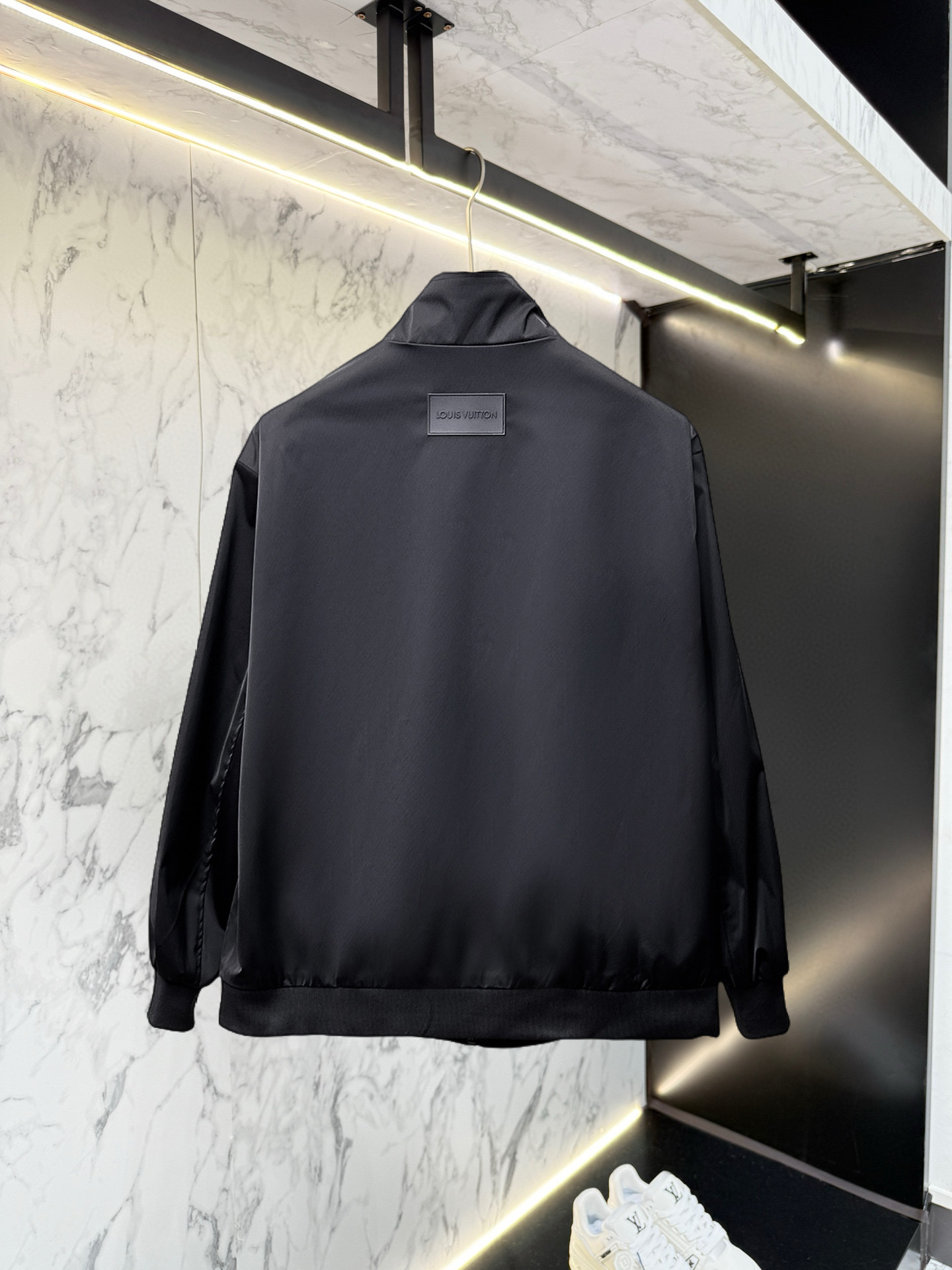 Alternative view of Louis Vuitton Jacket 03681
