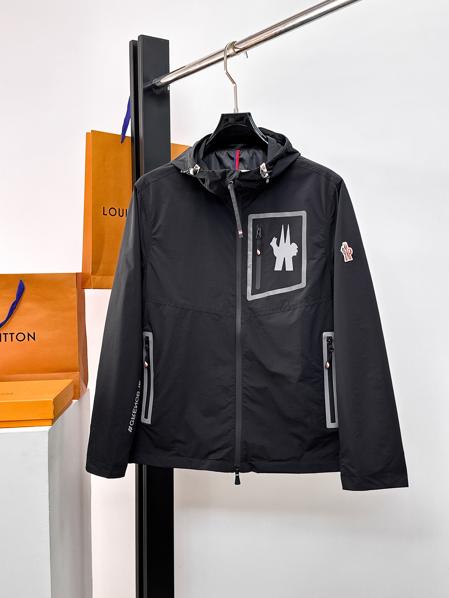 Moncler Jacket 06502