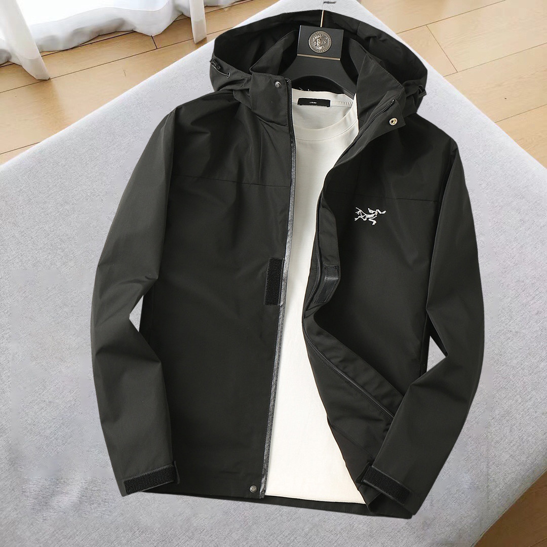 NO:545044,Archaeopteryx 2025 new jacket jacket, the new product on the show is perfect, comfortable and warm, the three standards are complete in color and full and attractive, and the very outstanding design easily advances the sense of fashion, the workmanship is extremely exquisite and rigorous, and the wiring is neat and meticulous!  A masterpiece of a big-name designer!  The upper body doesn't look bloated and super handsome!  Spot code M ~ XXXL,arc'teryx,jackets & coats,jackets & coats,alexander wang19860909始祖鸟 2025初秋新款夹克外套,秀场新品品相非常完美,舒适保暖,三标齐全色泽饱满诱人,非常出彩的设计,轻松将时髦感进阶,做工极为考究严谨,走线工整细致！大牌设计师巨作！上身不显臃肿、超级帅气！现货码数M ～ XXXL,arc'teryx,jackets & coats,jackets & coats,alexander wang,Men's clothing