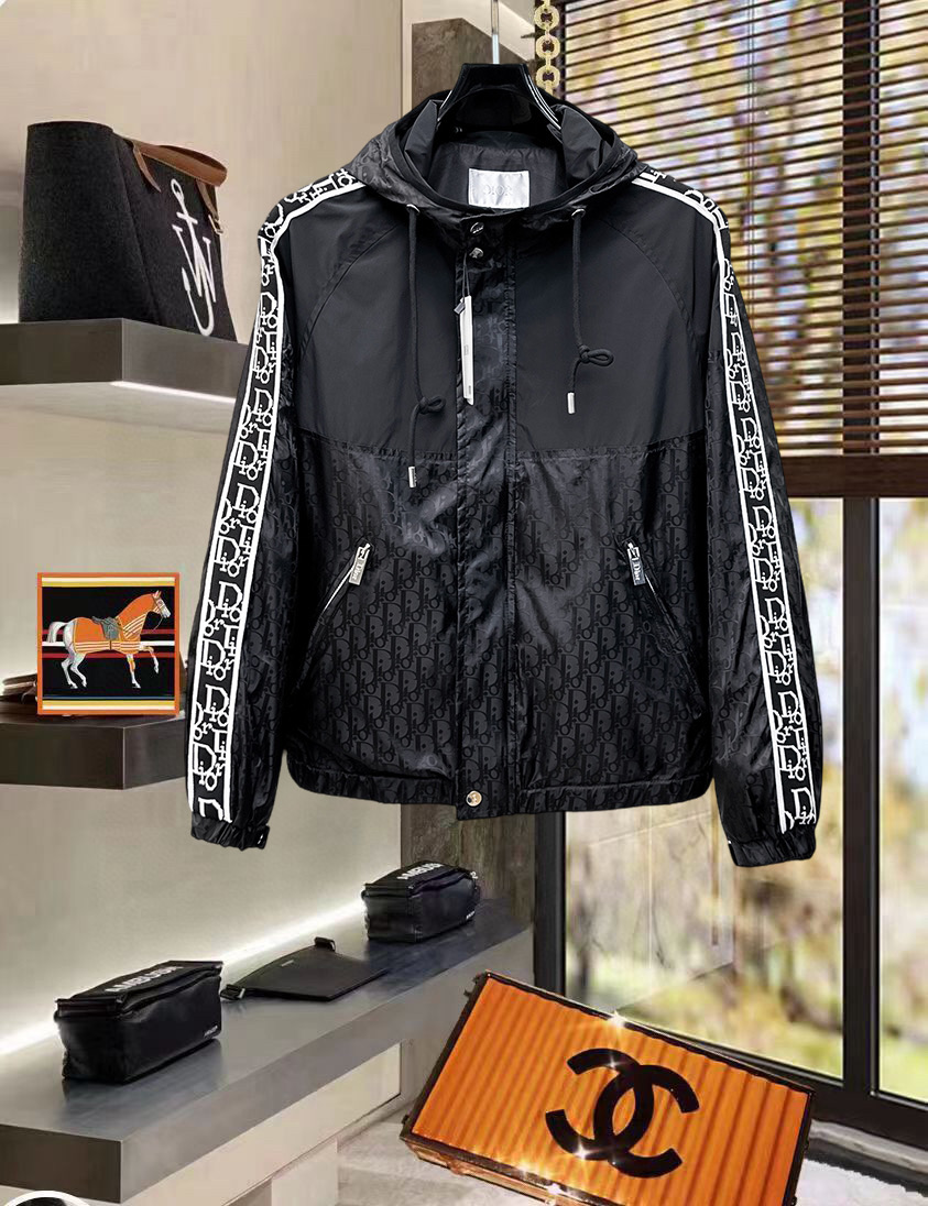 NO:734357,Dior 2026 new spring jacket. Original 1:1 customized hardware accessories. All imported and original customization. Welcome to compare at the counter. Super soft, super heavy fabric, perfect workmanship. Pay attention to the fabric and super comfortable. Exclusive model. Not available in the market. Same size for men and women, M to XXXL, dior, jackets & coats,19860909迪奥 2026开春新款夹克 原版1:1订制五金配件全进口原版定制 欢迎专柜对比 超柔软 超级重面料做工杠杠的版型完美 注意面料超舒服 独家款 非市场货 男女同款尺码M一XXXL,,dior,jackets & coats,,Men's clothing