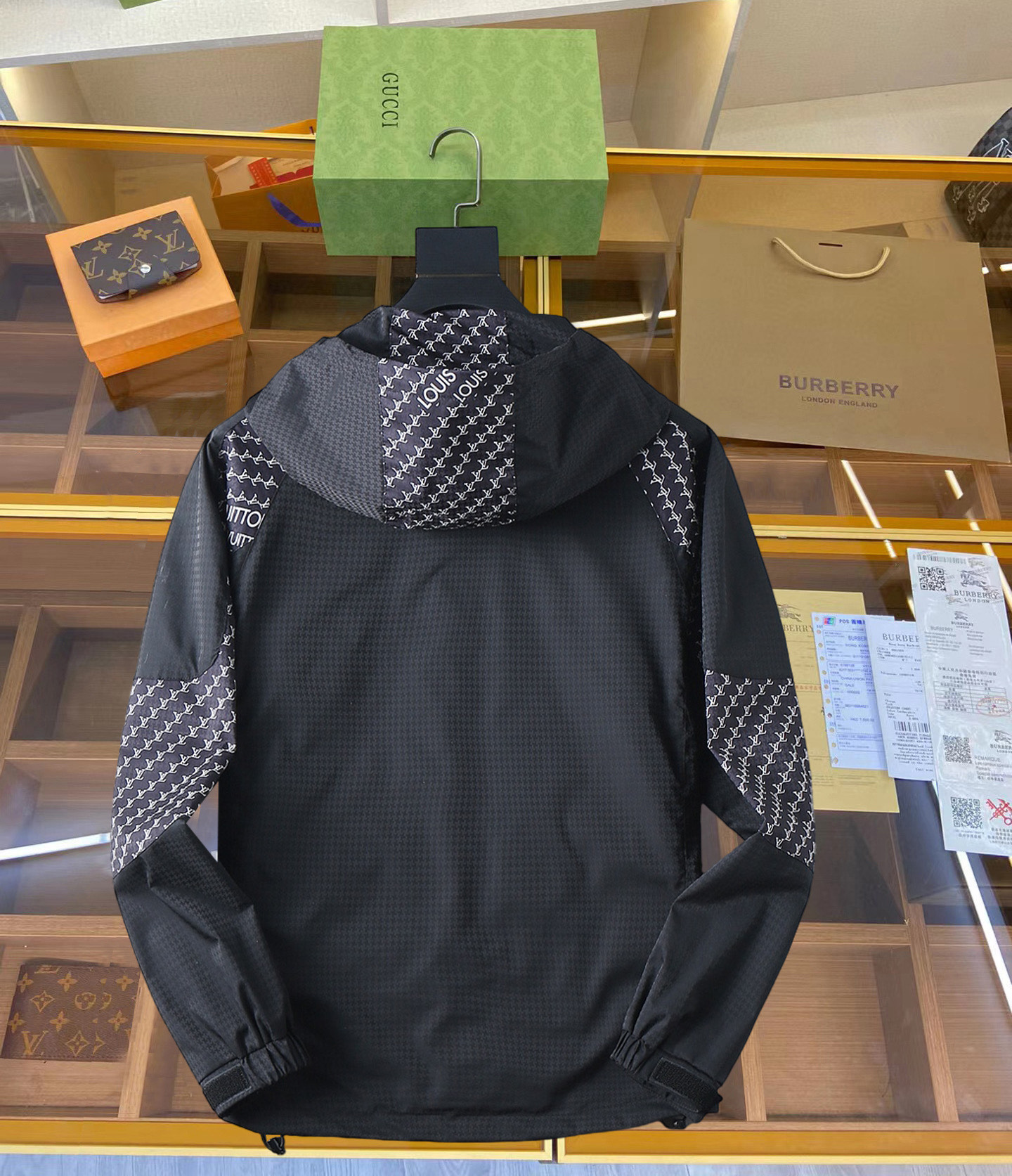 Alternative view of Louis Vuitton Jacket 00524