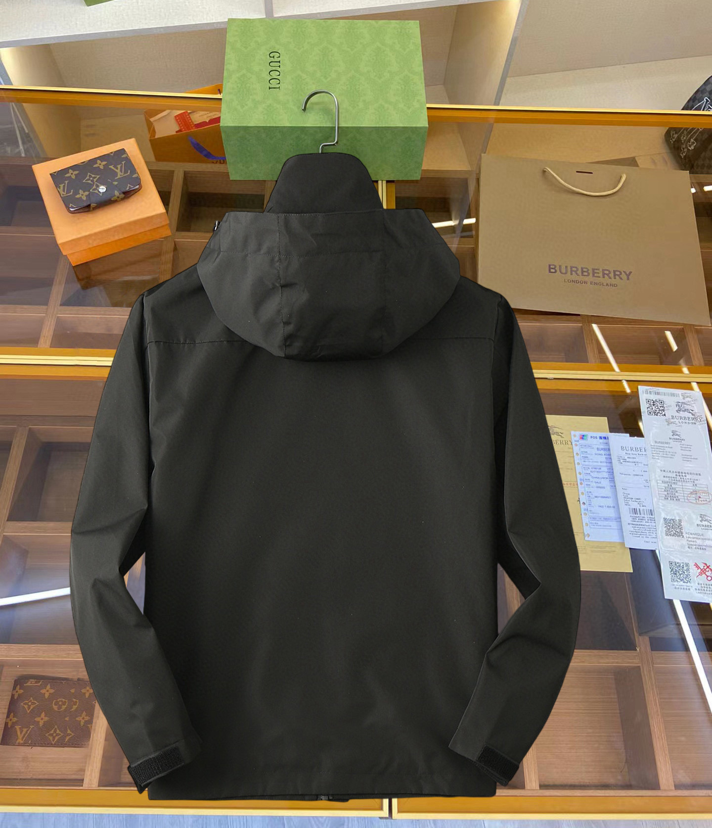 Alternative view of Jacket 00515