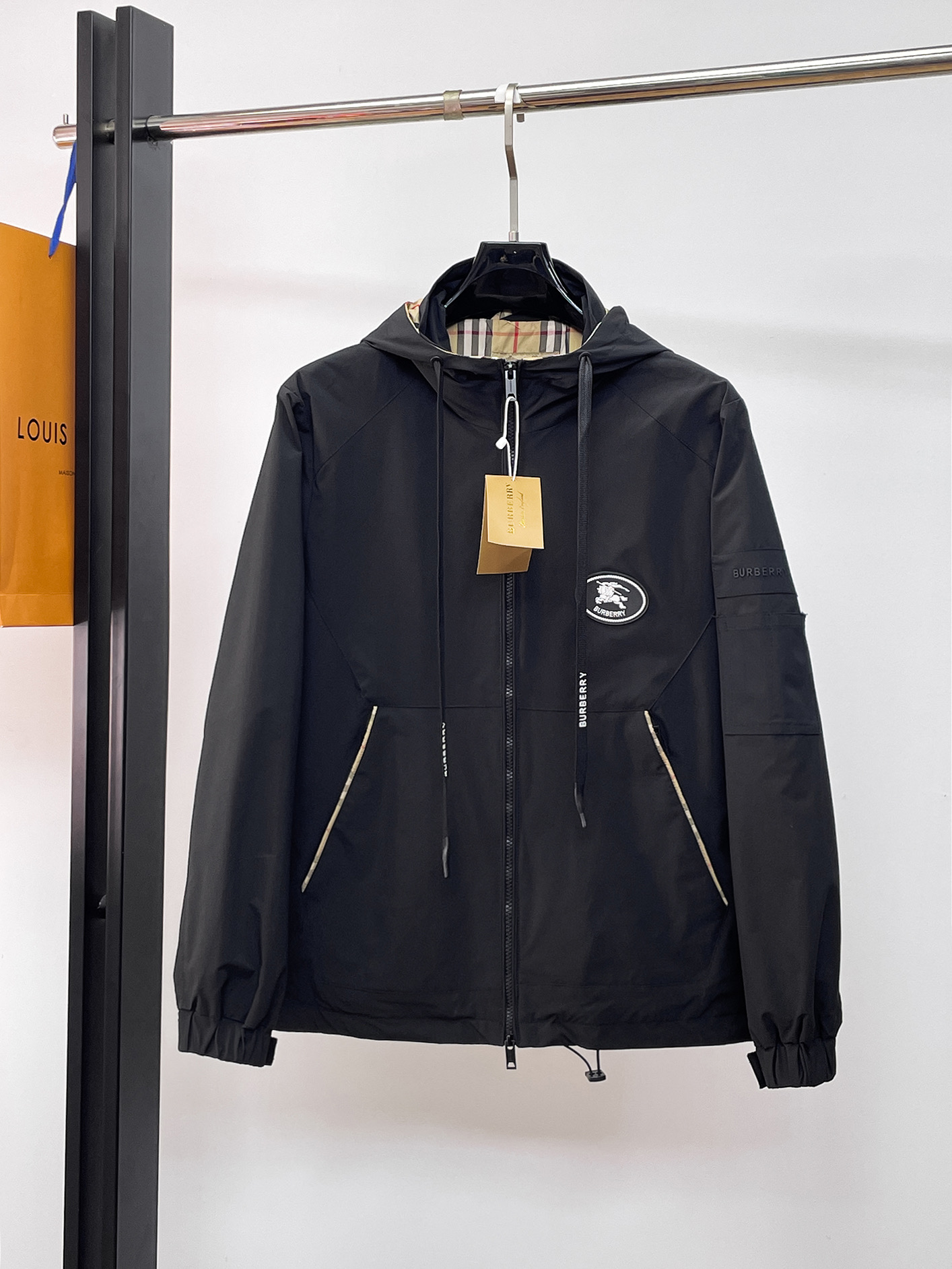 Burberry Jacket 06494