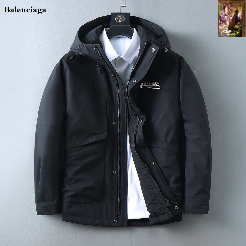 NO:599809,Balenciaga 2025 autumn and winter new down jacket. Original 1:1 customized hardware accessories, all imported and original customization. Welcome to compare at the counter. Absolutely high quality. Made of top-grade 95 velvet. Super soft. Full of feathers. Super heavy fabrics with perfect workmanship. Pay attention to the fabrics are super comfortable. Exclusive model. Non-market goods. A1. Same size for men and women. M ~ XXXL,,balenciaga,down jacket,alexander wang19860909巴黎世家 2025秋冬新款羽绒服 原版1:1订制五金配件全进口原版定制 欢迎专柜对比 绝对的高品质 采用顶级95绒 超柔软 充羽量蓬松饱满 超级重面料做工杠杠的版型完美 注意面料超舒服 独家款 非市场货 A1 男女同款尺码M ～XXXL,,balenciaga,down jacket,alexander wang,Men's clothing