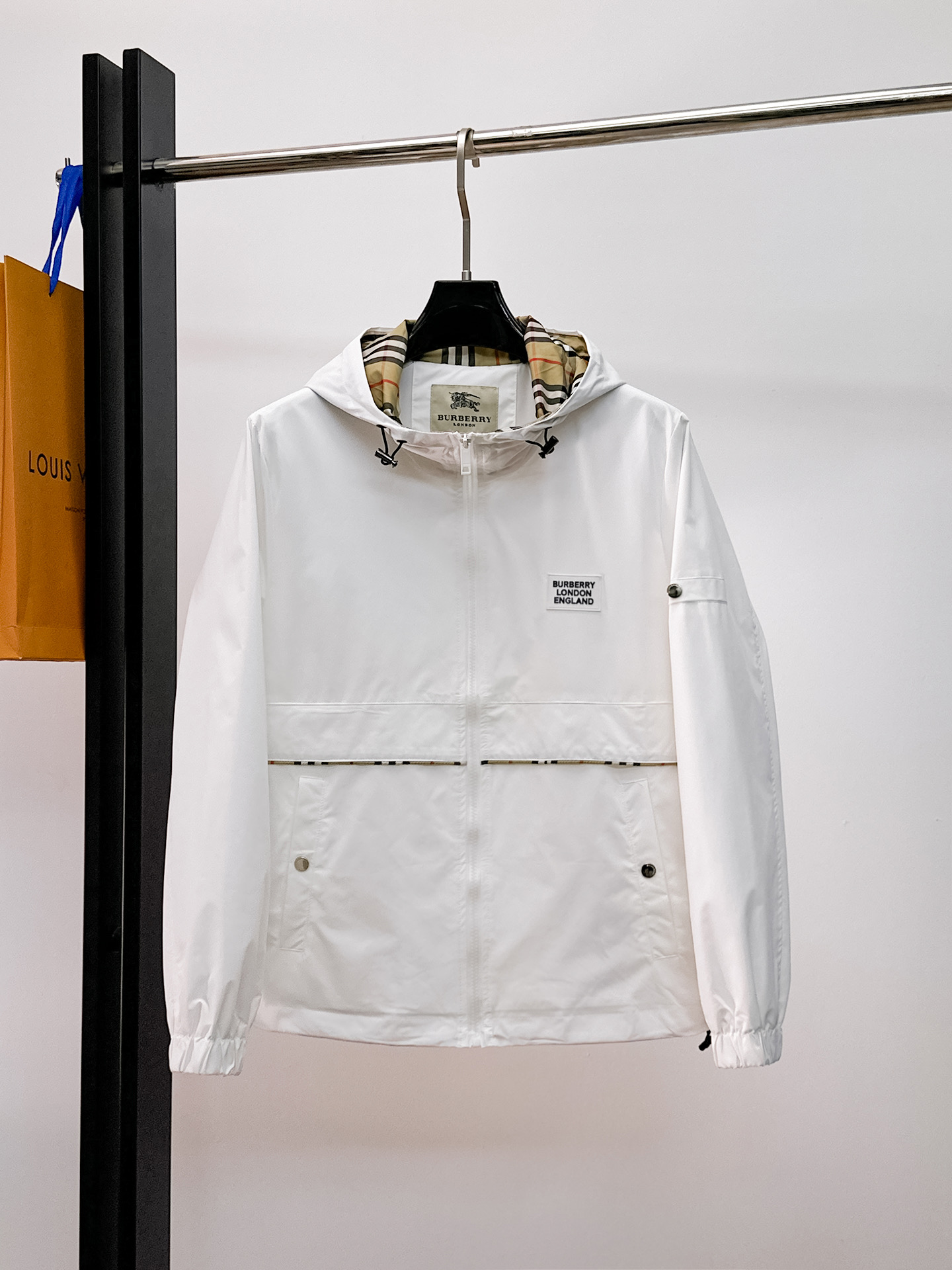 Burberry Jacket 06488