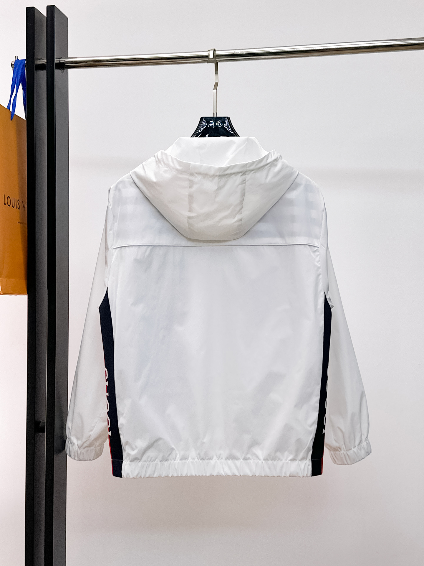 Alternative view of Jacket 06486