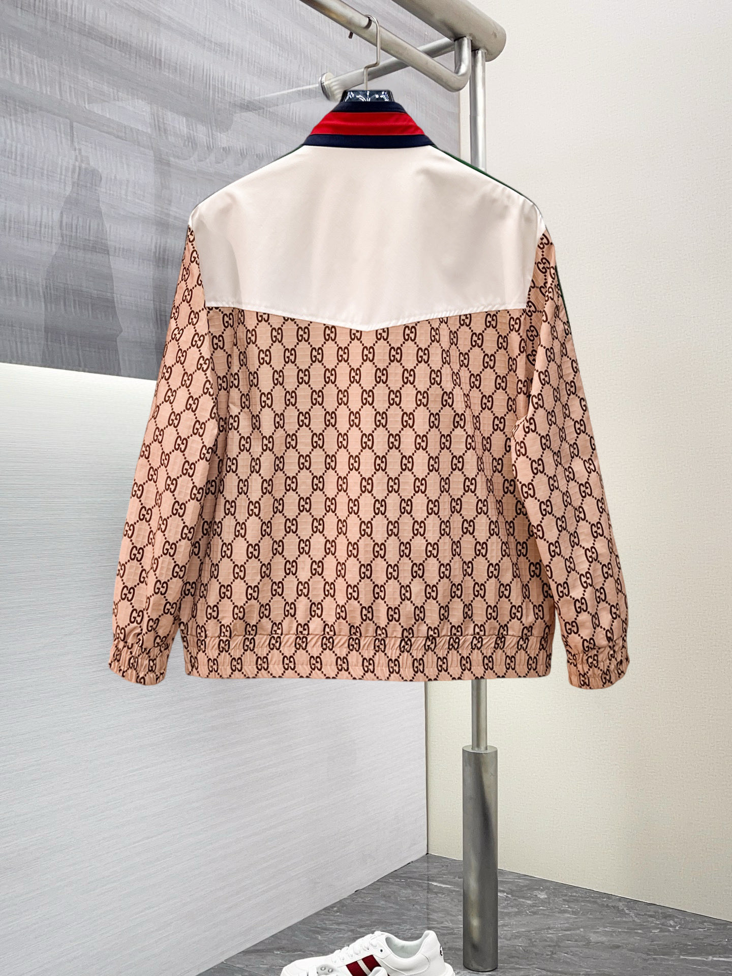Alternative view of Jacket 09001