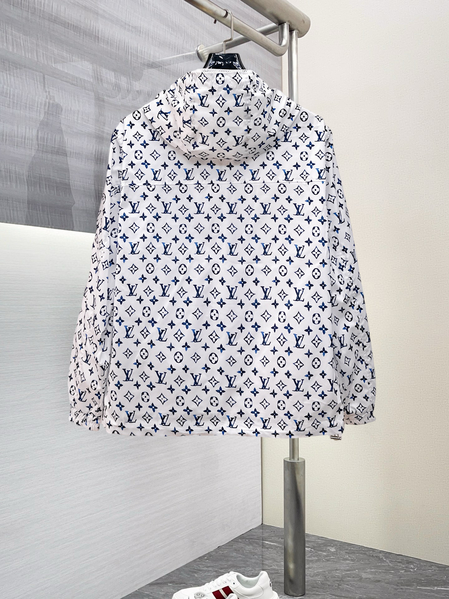 Alternative view of Louis Vuitton Jacket 08987