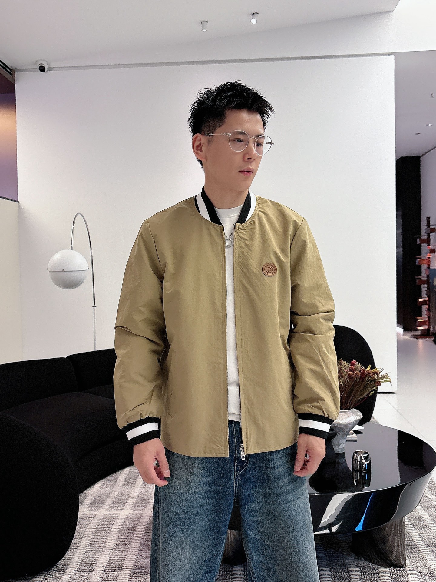 Alternative view of Jacket 02135
