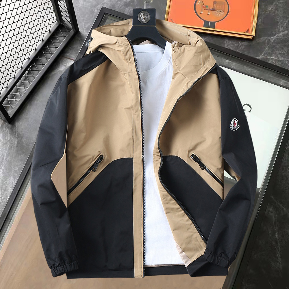 NO:737149,Mengkou 2026 new spring jacket, the new product on the show is in perfect condition, comfortable and warm, complete with three labels, full and attractive color, very outstanding design, easily upgrades the sense of fashion, the workmanship is extremely sophisticated and rigorous, and the wiring is neat and meticulous!  A masterpiece from a famous designer!  The upper body does not look bloated and is super handsome!  Available sizes M ~ XXXL,,Moncler,jackets & coats,jackets & coats,19860909蒙口 2026开春新款夹克外套,秀场新品品相非常完美,舒适保暖,三标齐全色泽饱满诱人,非常出彩的设计,轻松将时髦感进阶,做工极为考究严谨,走线工整细致！大牌设计师巨作！上身不显臃肿、超级帅气！现货码数M ～ XXXL,,Moncler,jackets & coats,jackets & coats,,Men's clothing