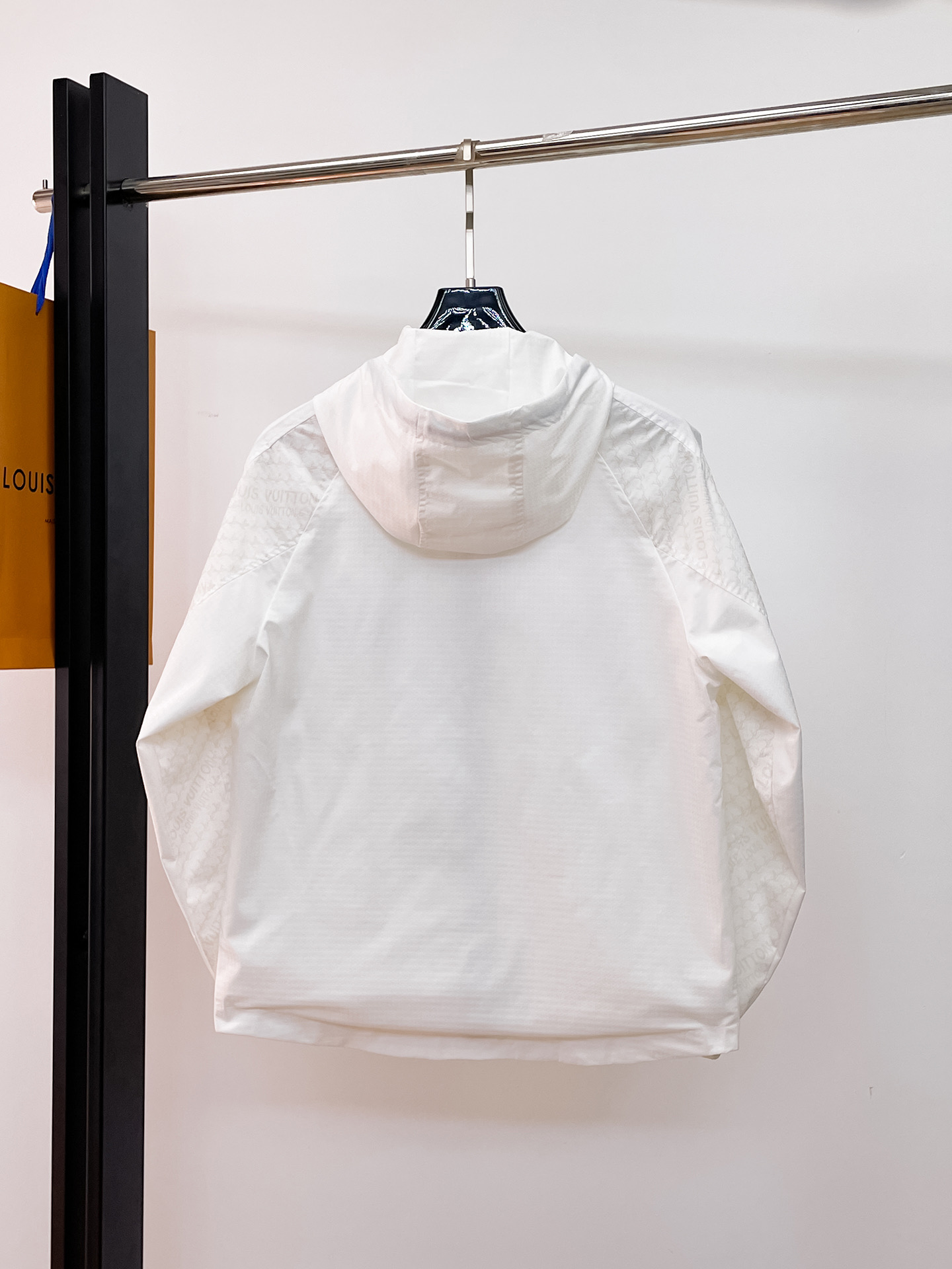 Alternative view of Louis Vuitton Jacket 06482