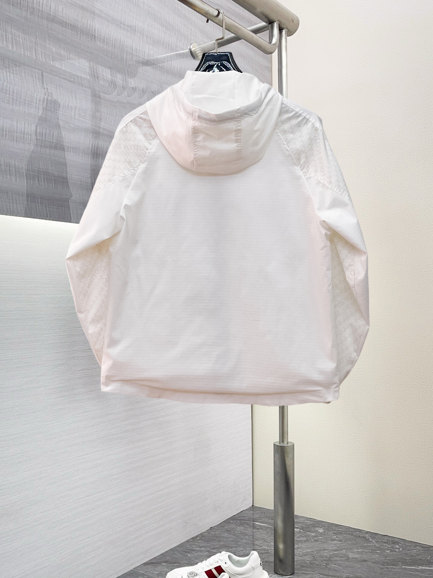 Alternative view of Louis Vuitton Jacket 08996