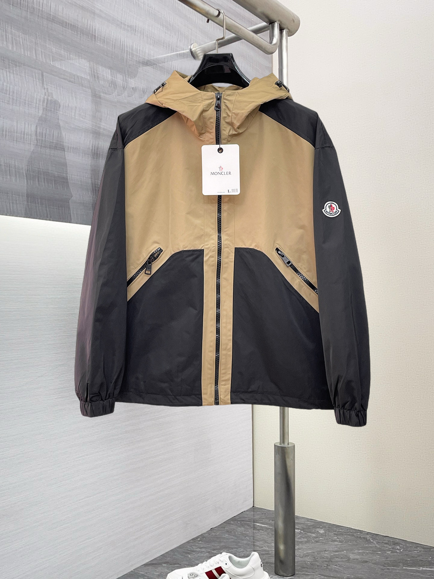 Moncler Jacket 08997