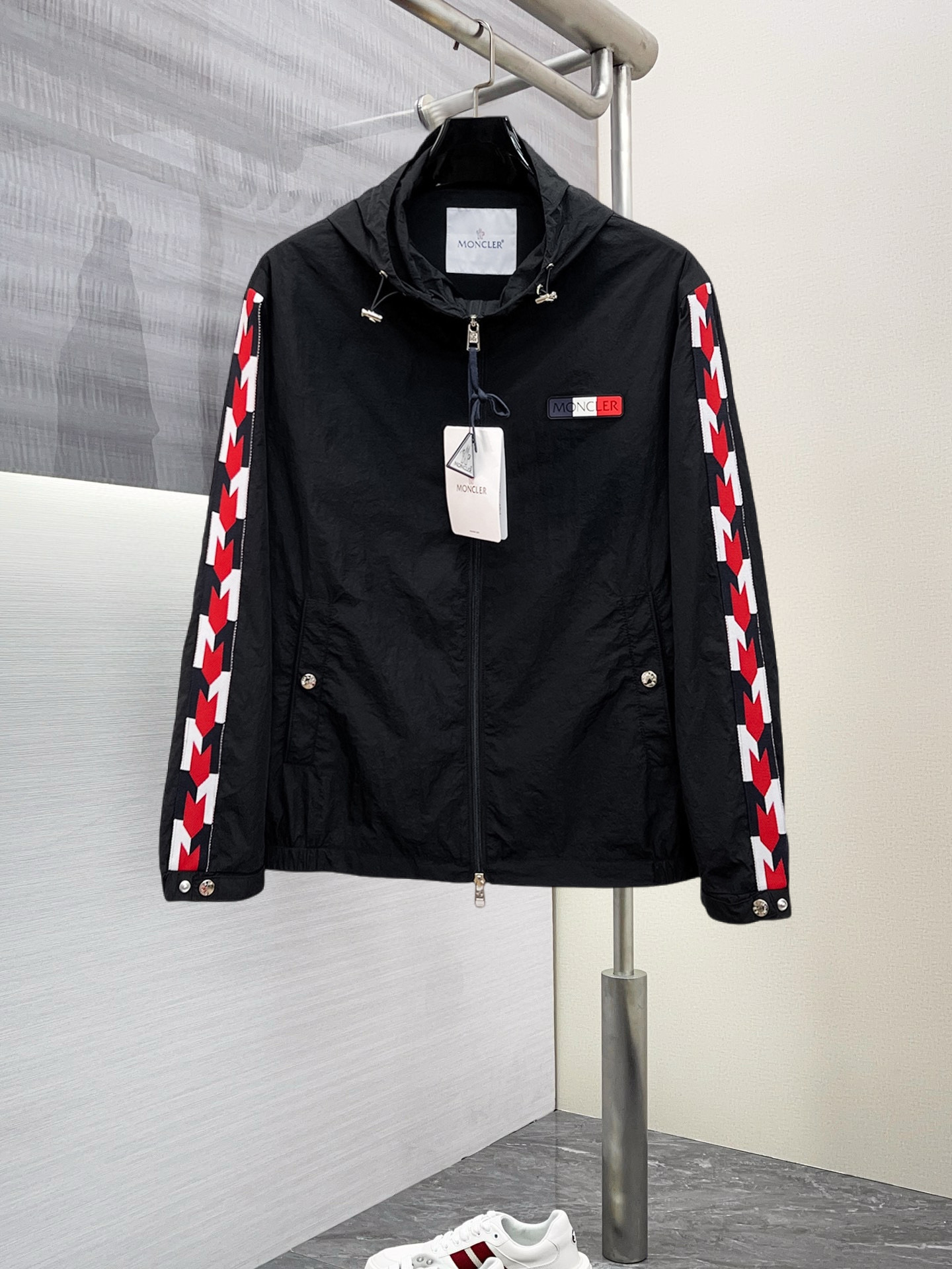 Moncler Jacket 08980