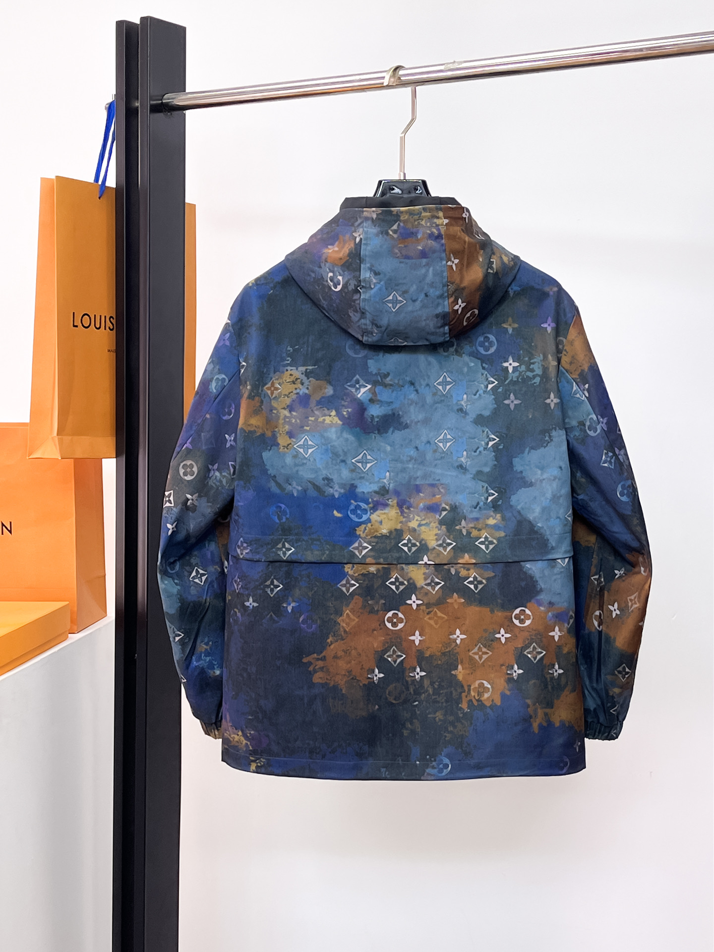 Alternative view of Louis Vuitton Jacket 06384