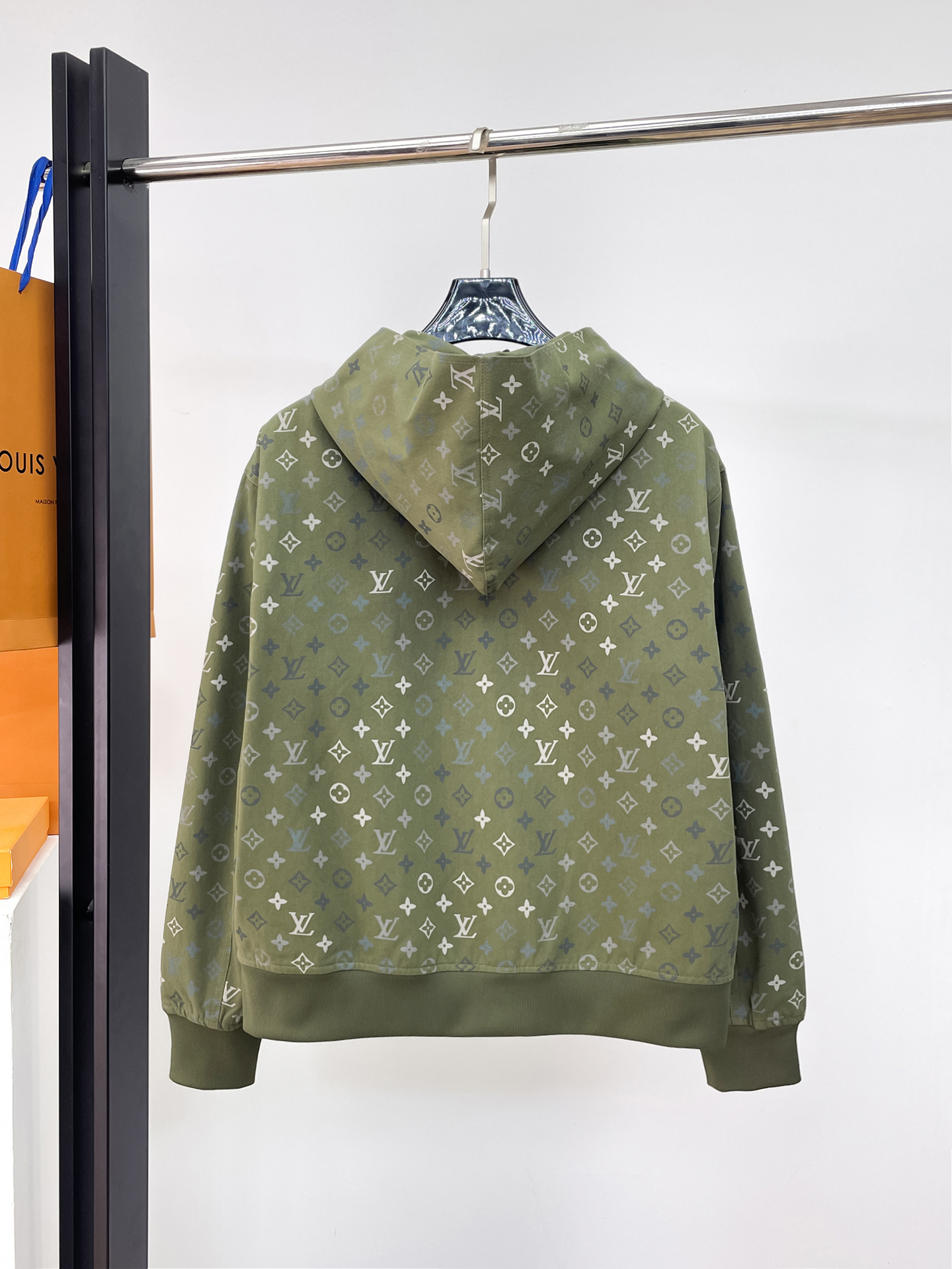 Alternative view of Louis Vuitton Jacket 06357