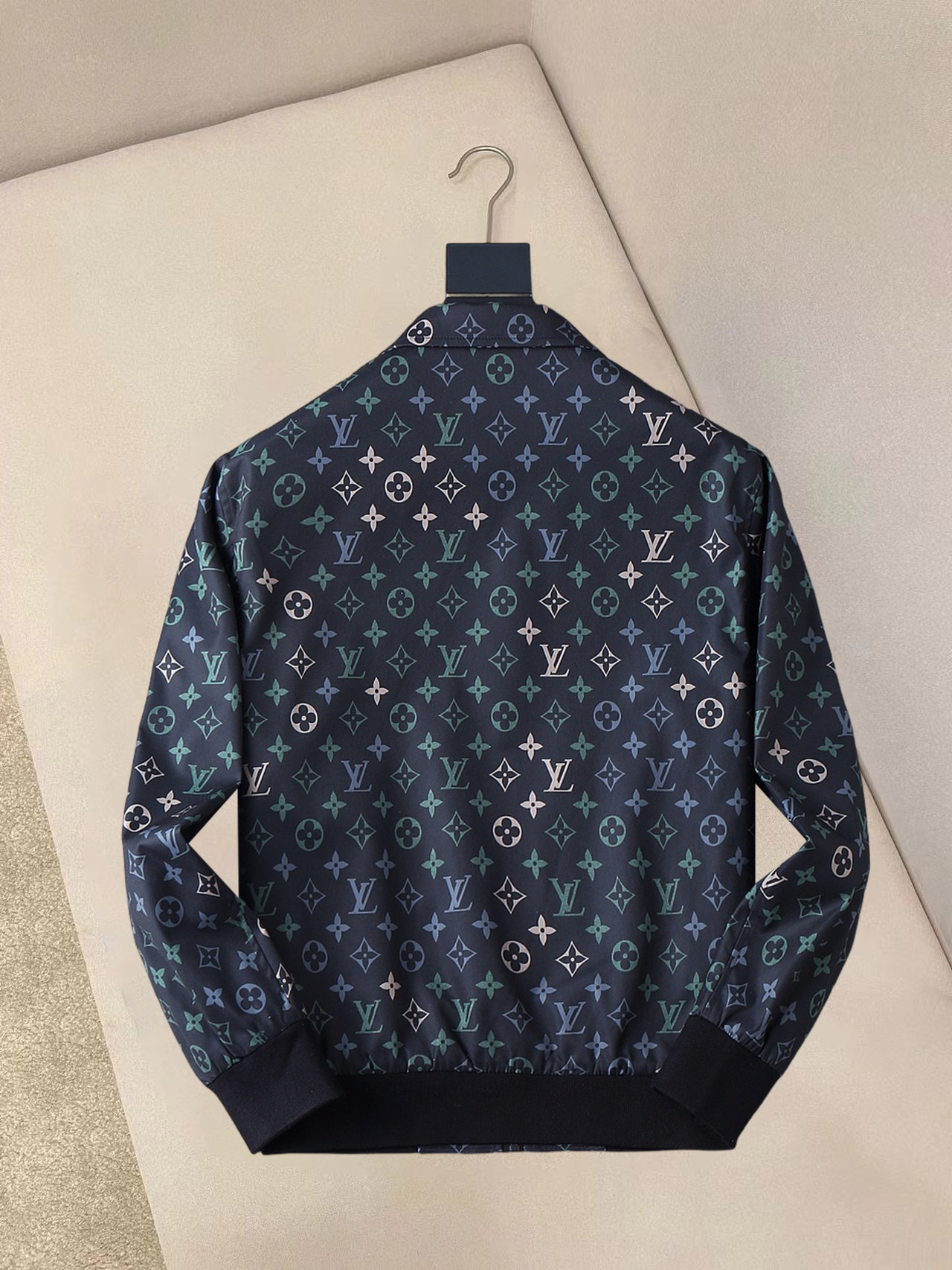 Alternative view of Louis Vuitton Jacket 01964