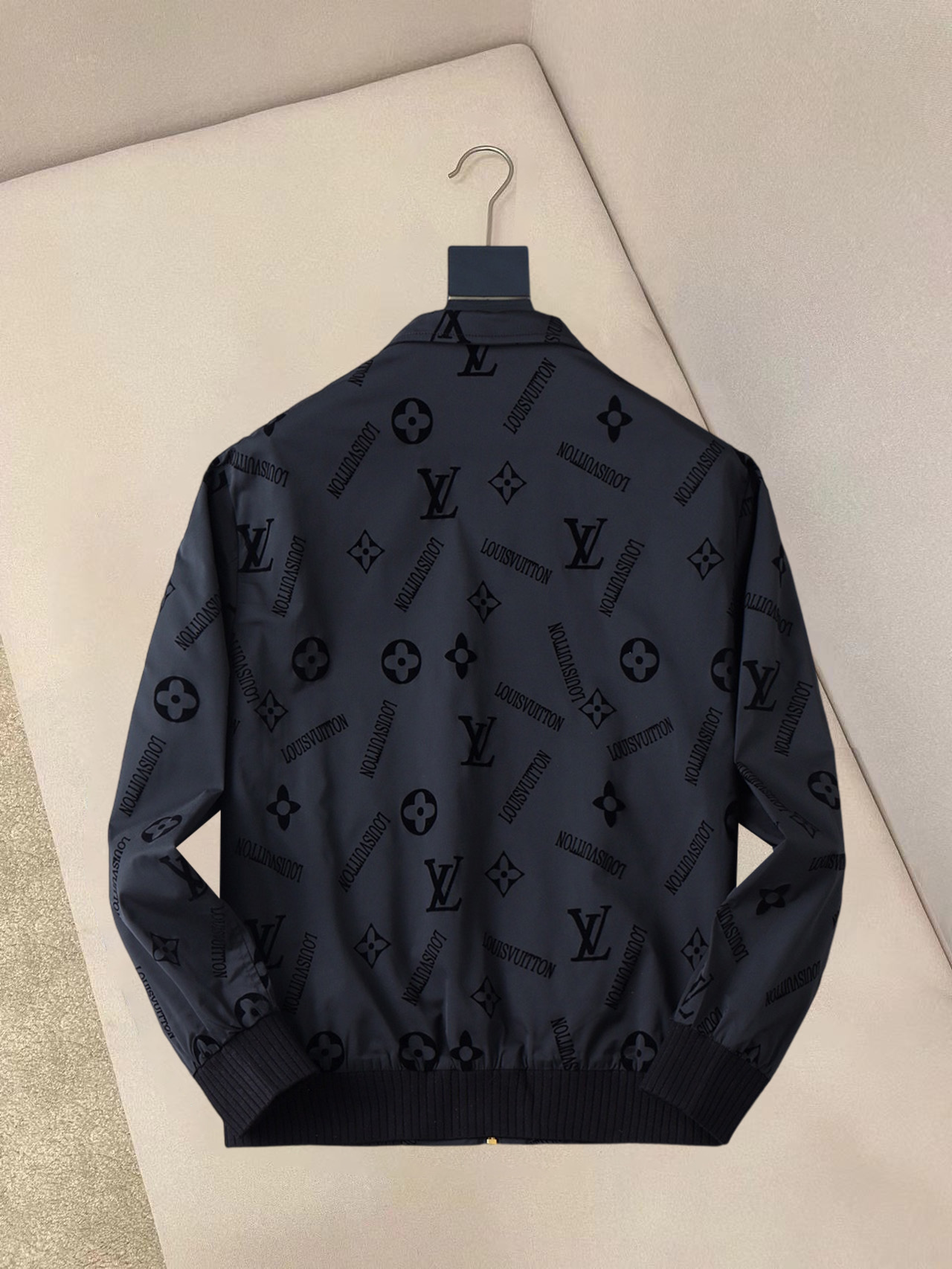 Alternative view of Louis Vuitton Jacket 01963
