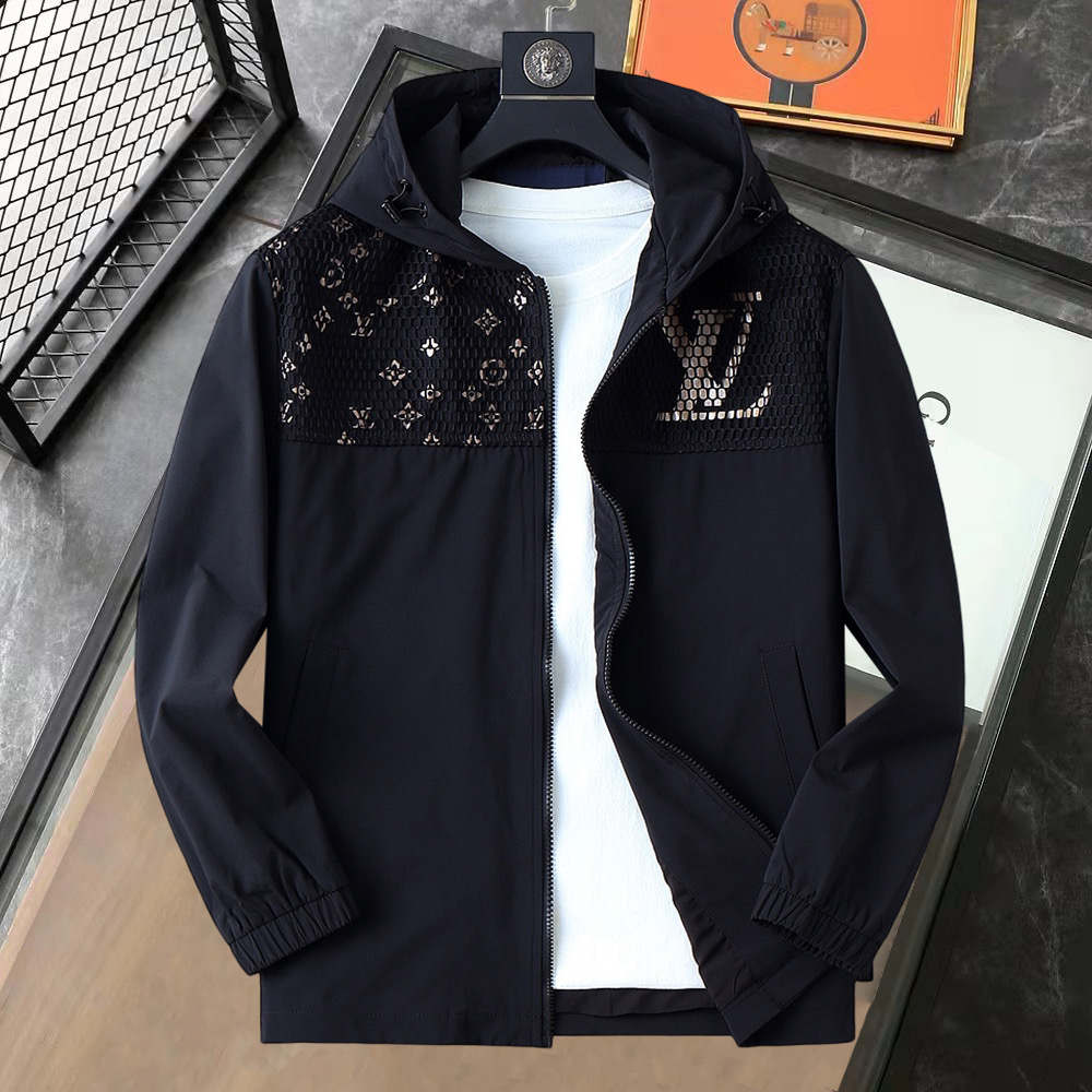 NO:737184,LV 2026 spring new jacket, the new product on the show is in perfect condition, comfortable and warm, complete with three labels, full and attractive color, very outstanding design, easily upgrades the fashion sense, extremely elegant and rigorous workmanship, neat and meticulous wiring!  A masterpiece from a famous designer!  The upper body does not look bloated and is super handsome!  Available size M ~ XXXL,,louis vuitton,jackets & coats,jackets & coats,19860909LV 2026开春新款夹克外套,秀场新品品相非常完美,舒适保暖,三标齐全色泽饱满诱人,非常出彩的设计,轻松将时髦感进阶,做工极为考究严谨,走线工整细致！大牌设计师巨作！上身不显臃肿、超级帅气！现货码数M ～ XXXL,,louis vuitton,jackets & coats,jackets & coats,,Men's clothing