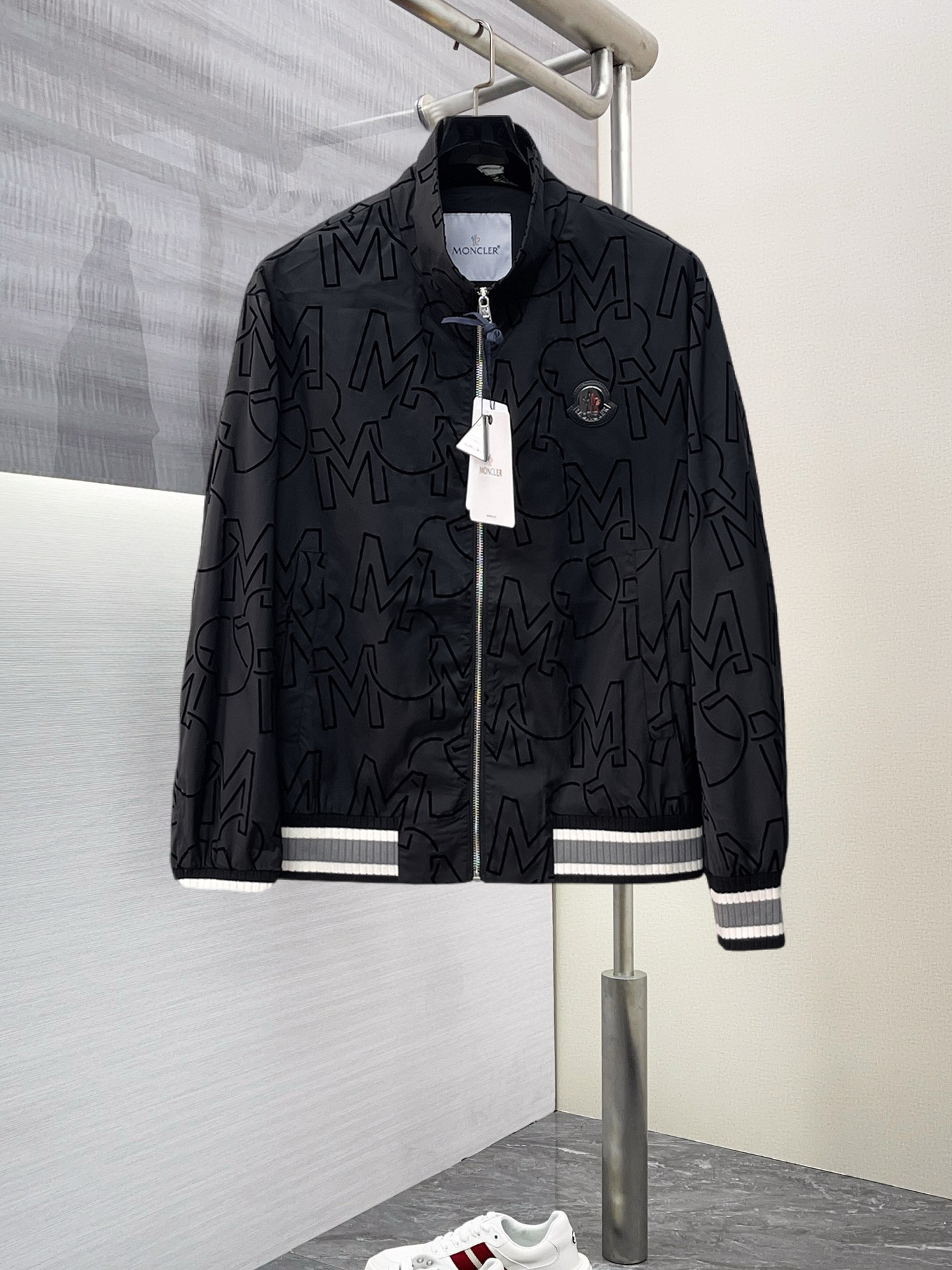 Moncler Jacket 08960