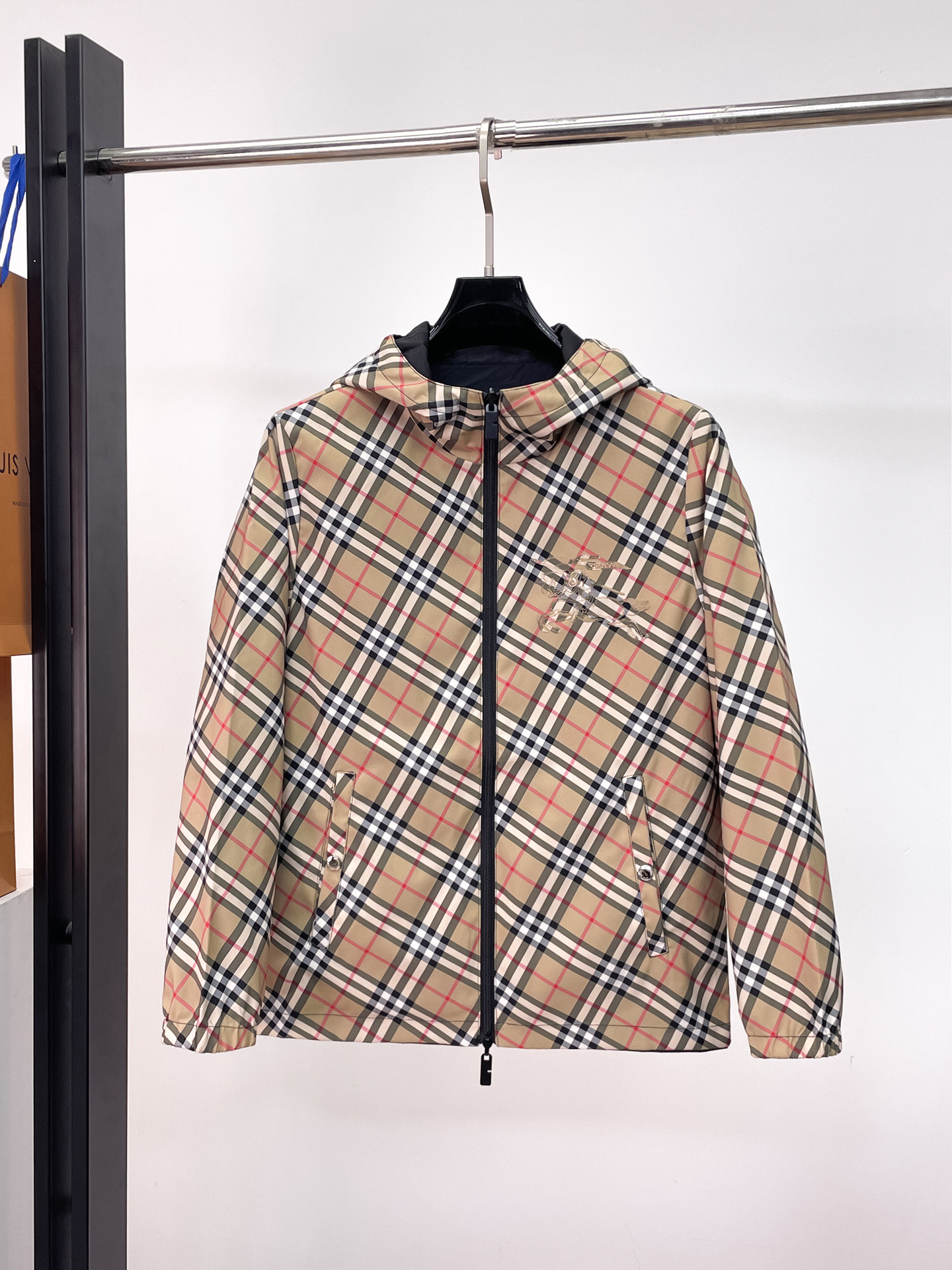 Burberry Jacket 06360