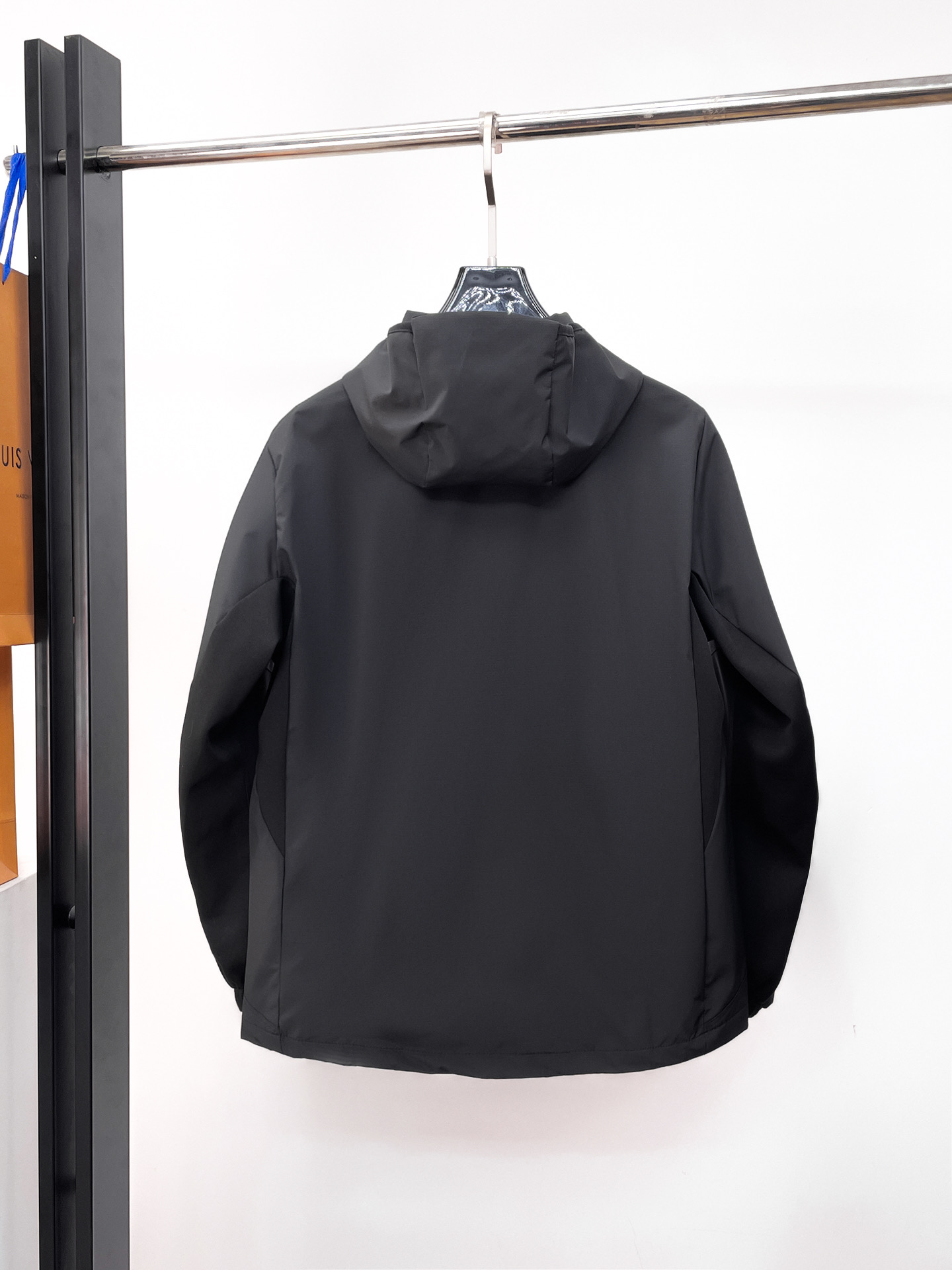 Alternative view of Jacket 06355