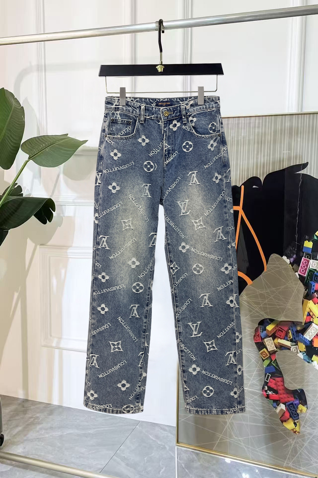 Louis Vuitton Jeans 08779