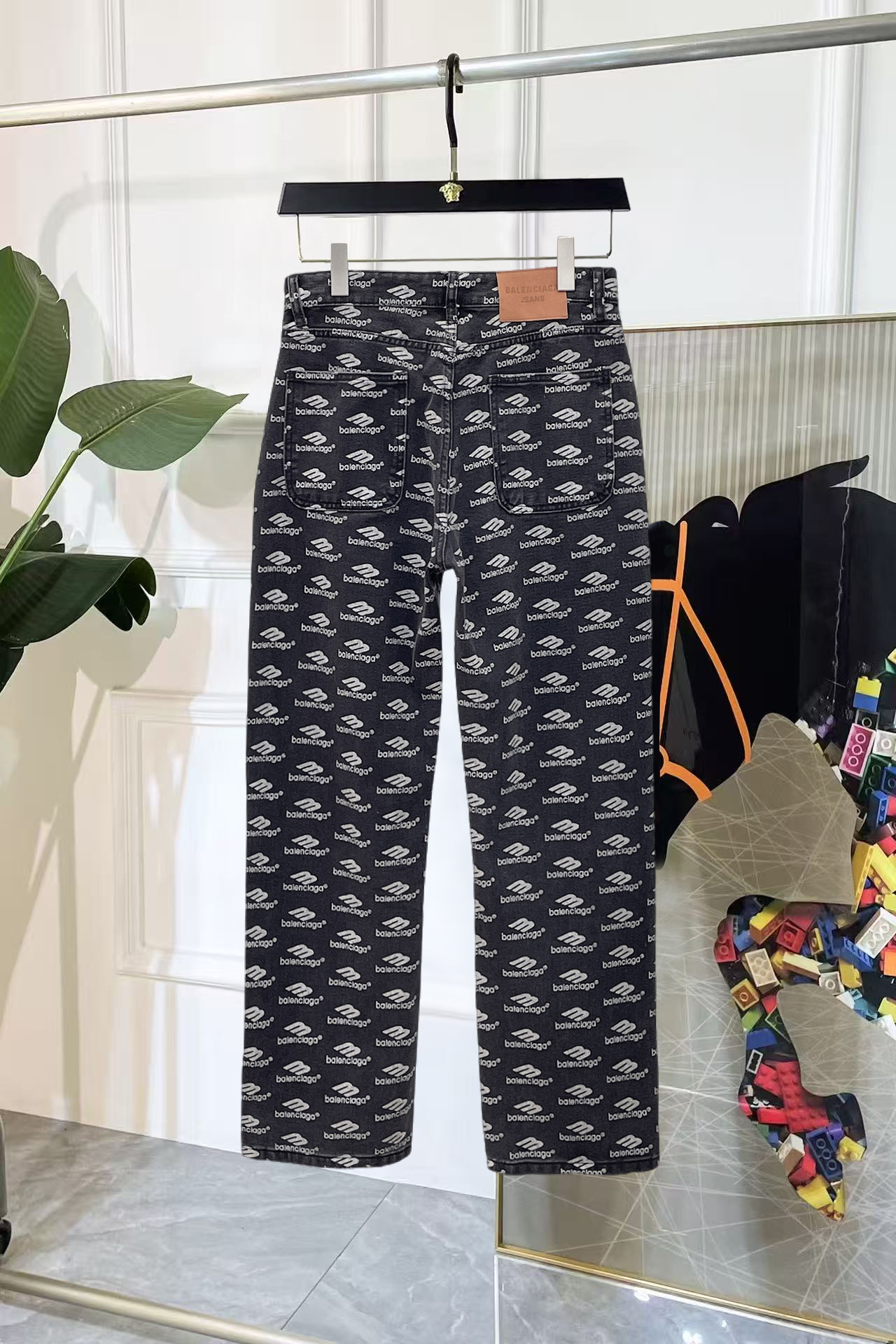 Alternative view of Balenciaga Jeans 08777