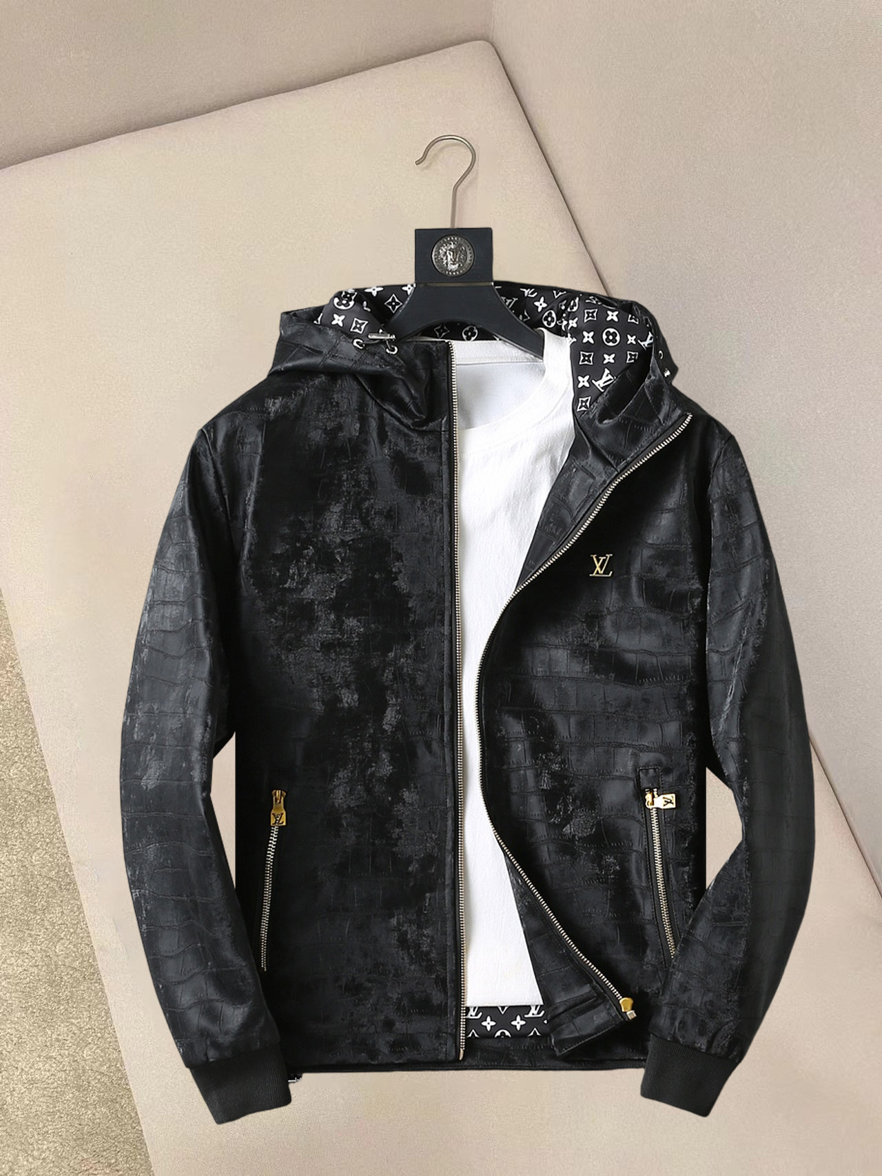 Louis Vuitton Leather Jacket 01900