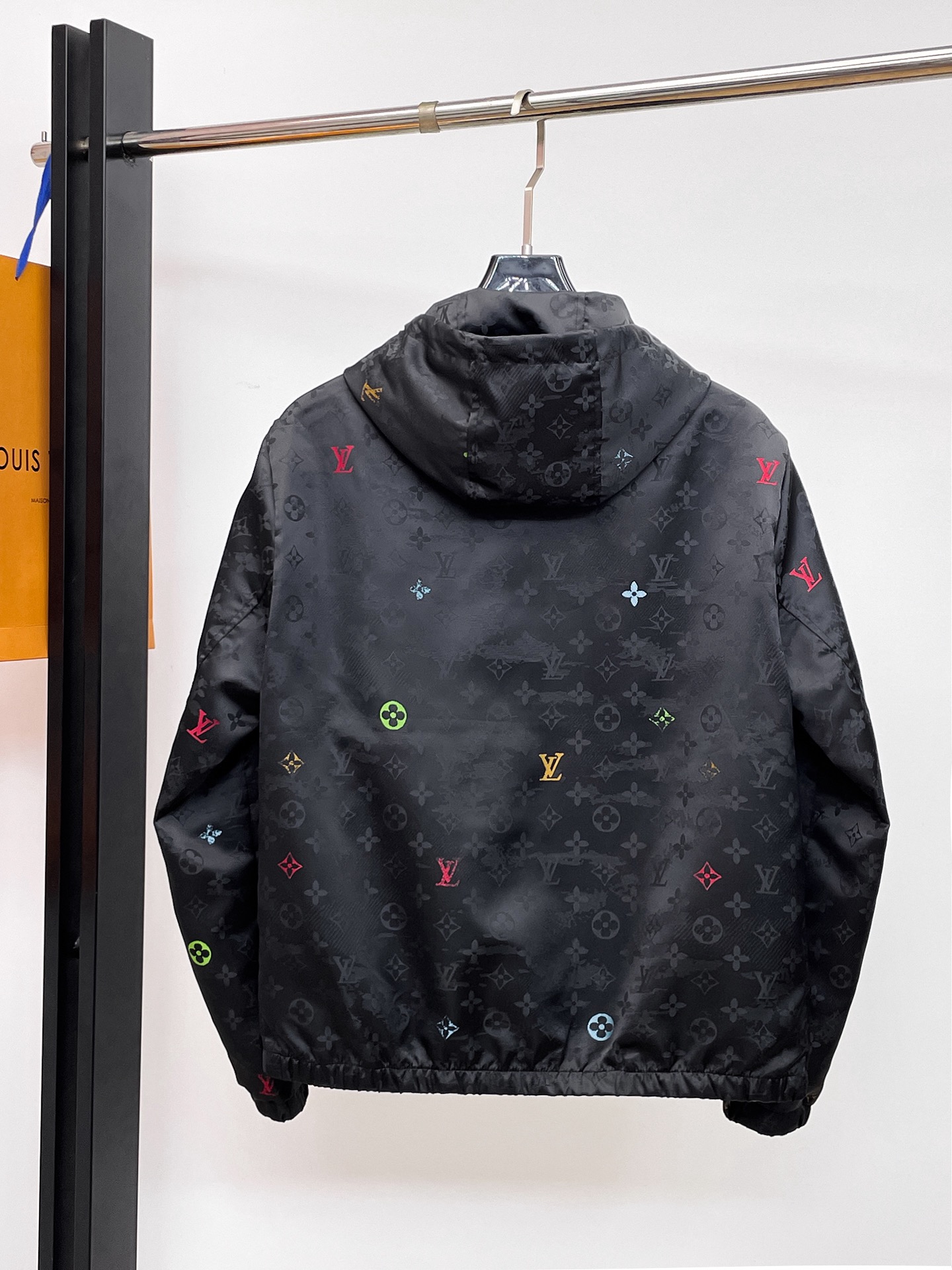 Alternative view of Louis Vuitton Jacket 06366