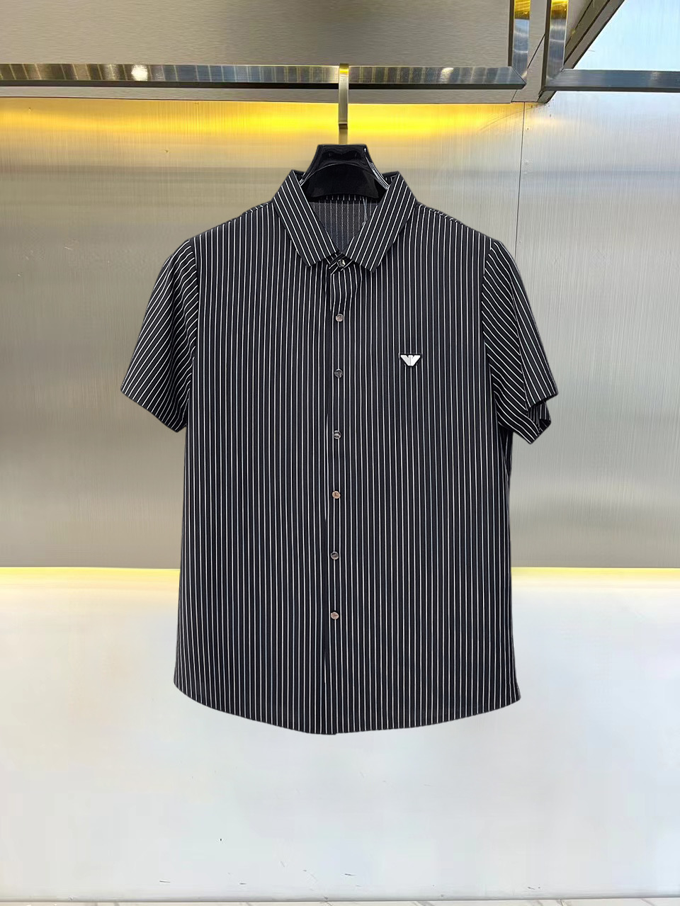Alternative view of T-Shirt 03307