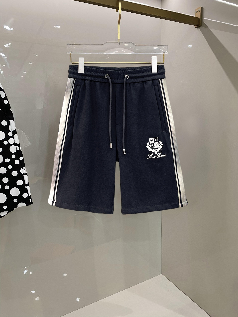 Shorts 04900