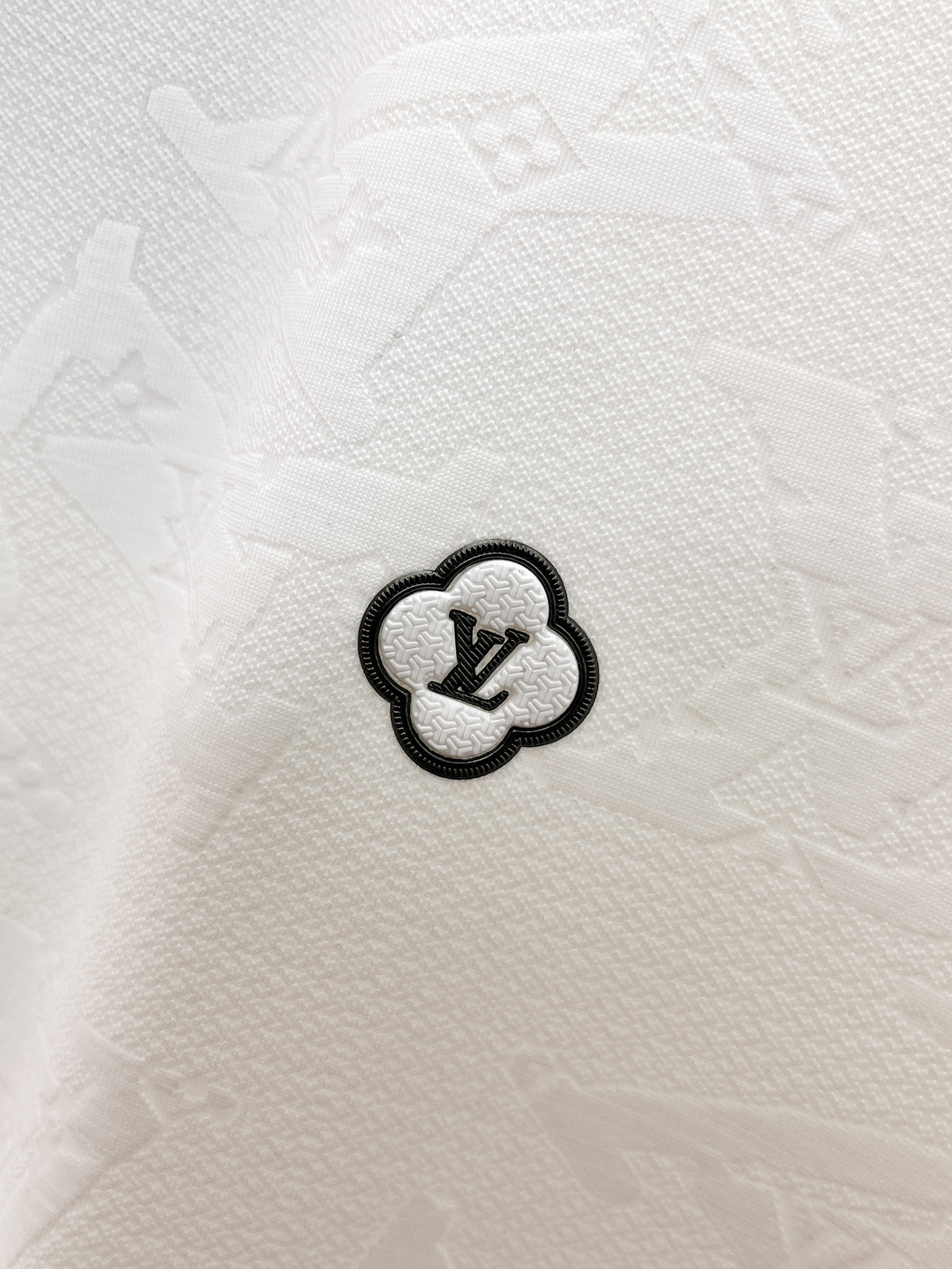 Louis Vuitton LV 高端商务 白领 单位人士必入单品 无痕压胶冰丝休闲商务短袖衬衫 科技面料 冰丝无痕