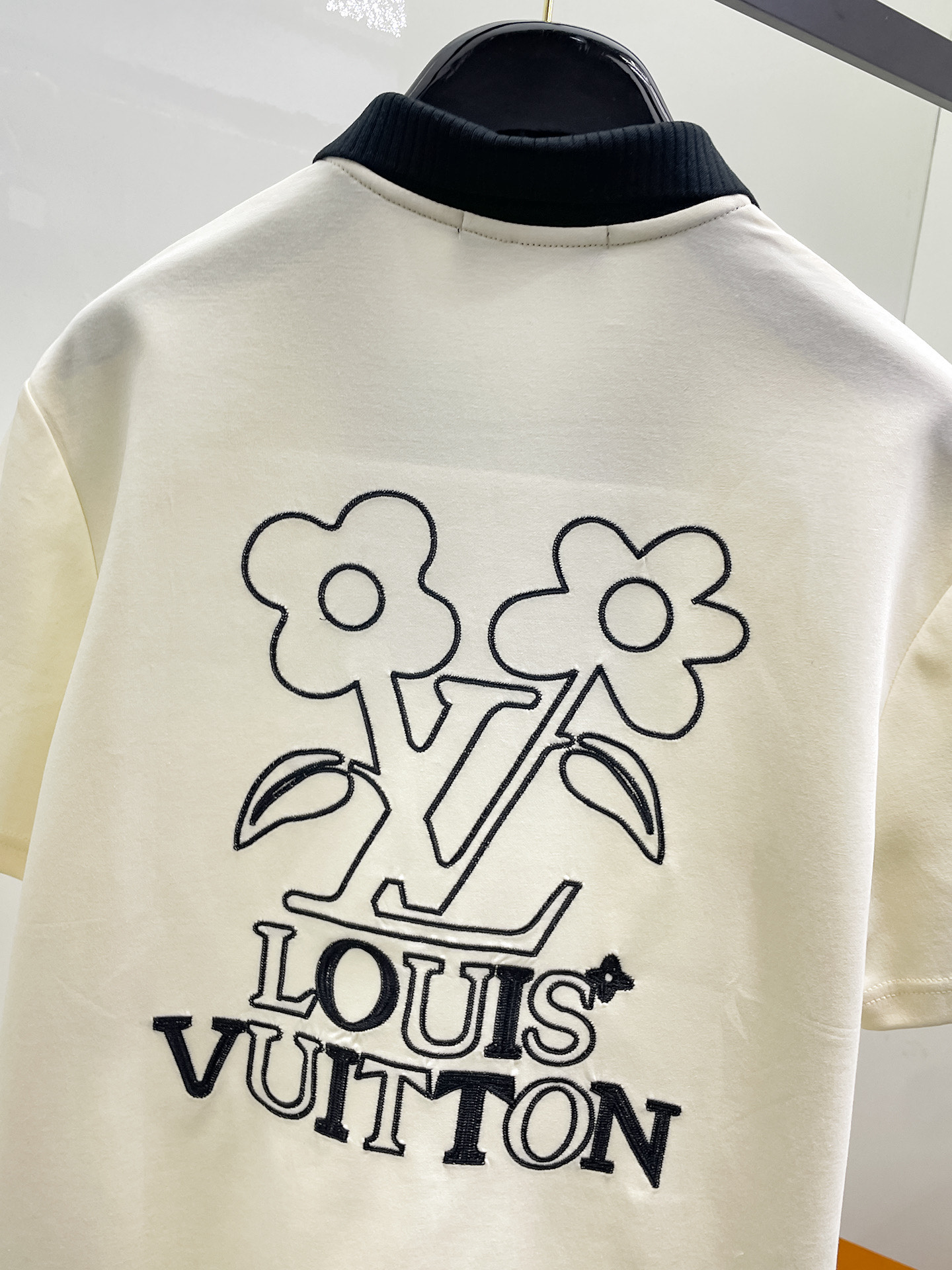 Louis Vuitton LV 2026ss夏季新款字母logo男士翻领Polo衫 商务男款 高端男装的天花板级别的商务男款 简约 不失优雅